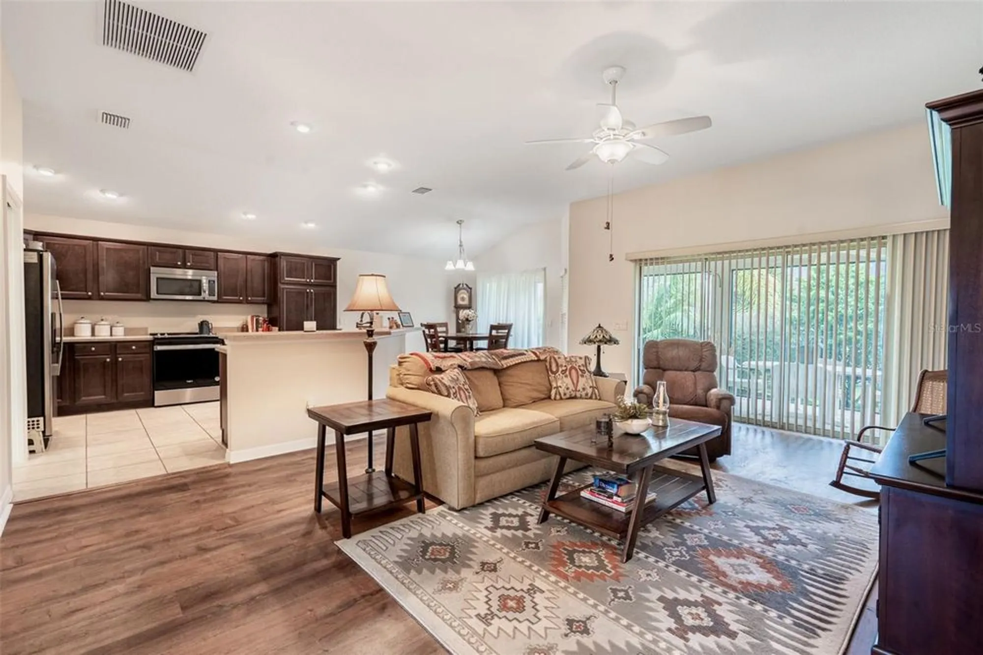 Property Slideshow image 5 of 59 | 3009 olenda dr, The Villages, FL, 32163