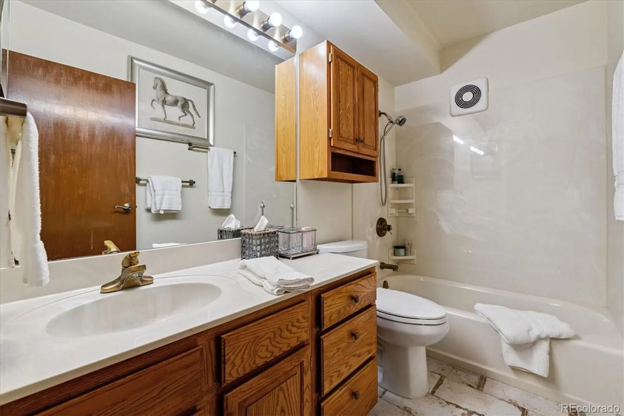 Property Slideshow image 10 of 38 | 9355 e center ave apt 7b, Denver, CO, 80247