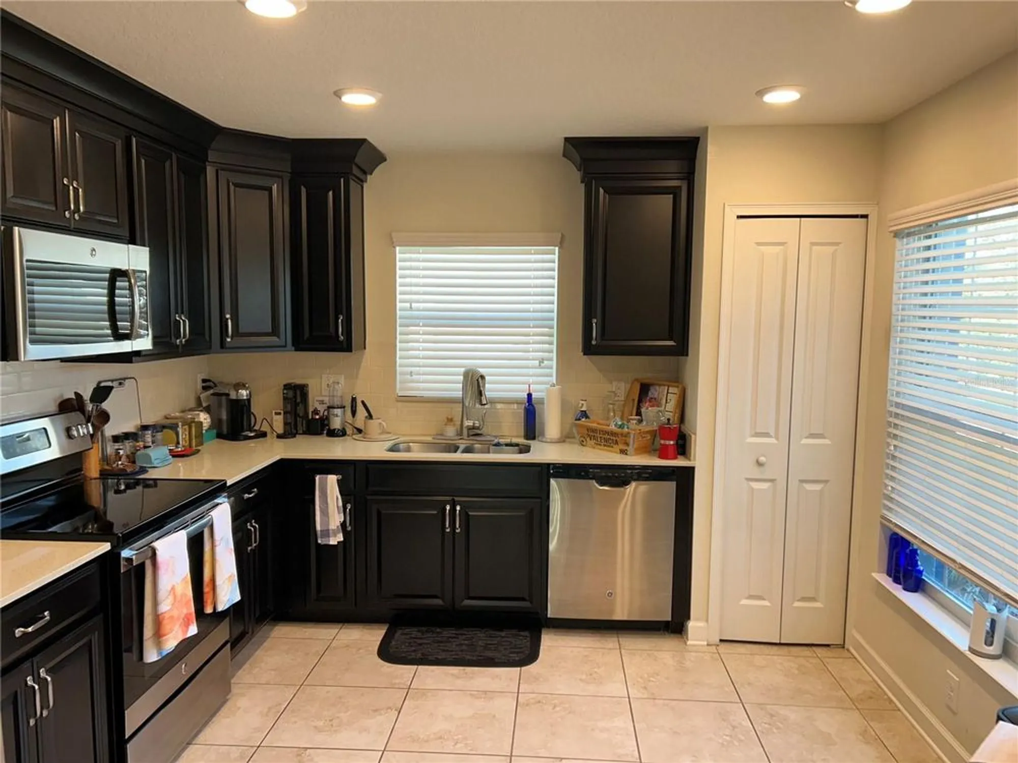 Property Slideshow image 6 of 19 | 3365 raleigh dr, Winter Haven, FL, 33884