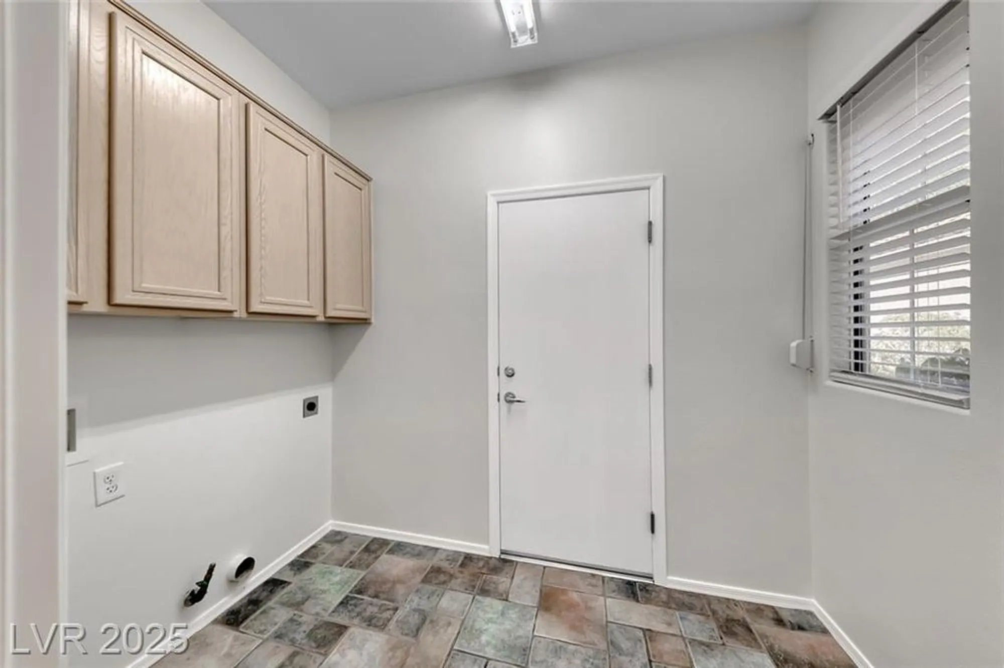 Property Slideshow image 28 of 50 | 3001 hartsville rd, Henderson, NV, 89052