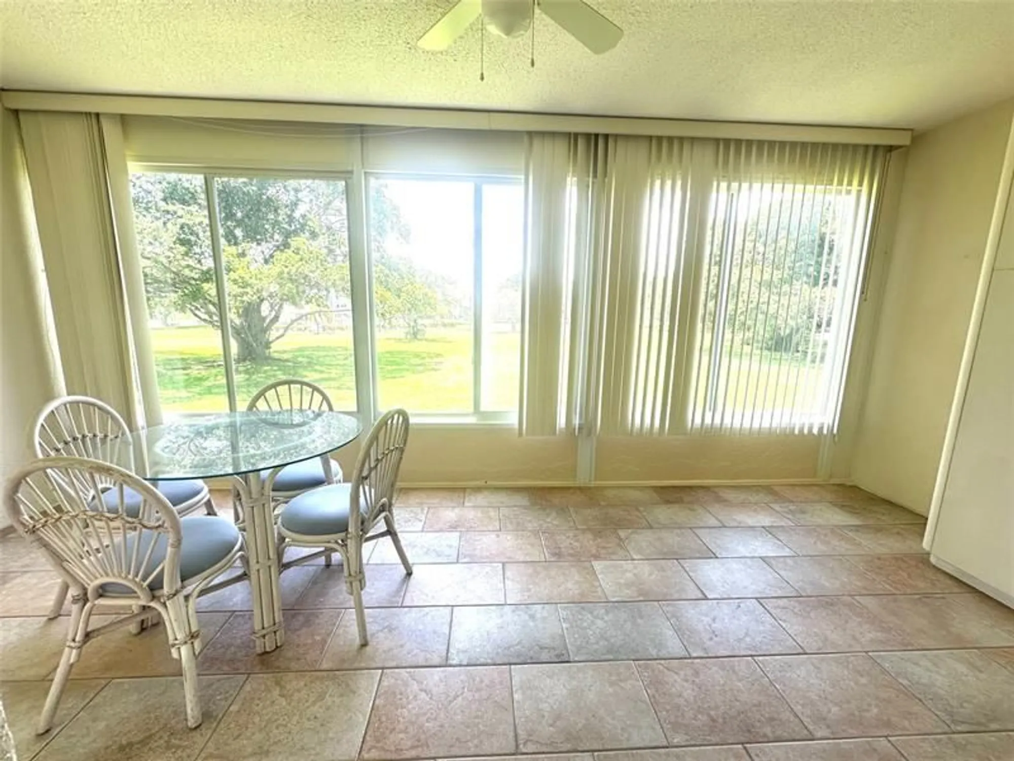 Property Slideshow image 21 of 57 | 2009 berkshire a # 2009, Deerfield Beach, FL, 33442