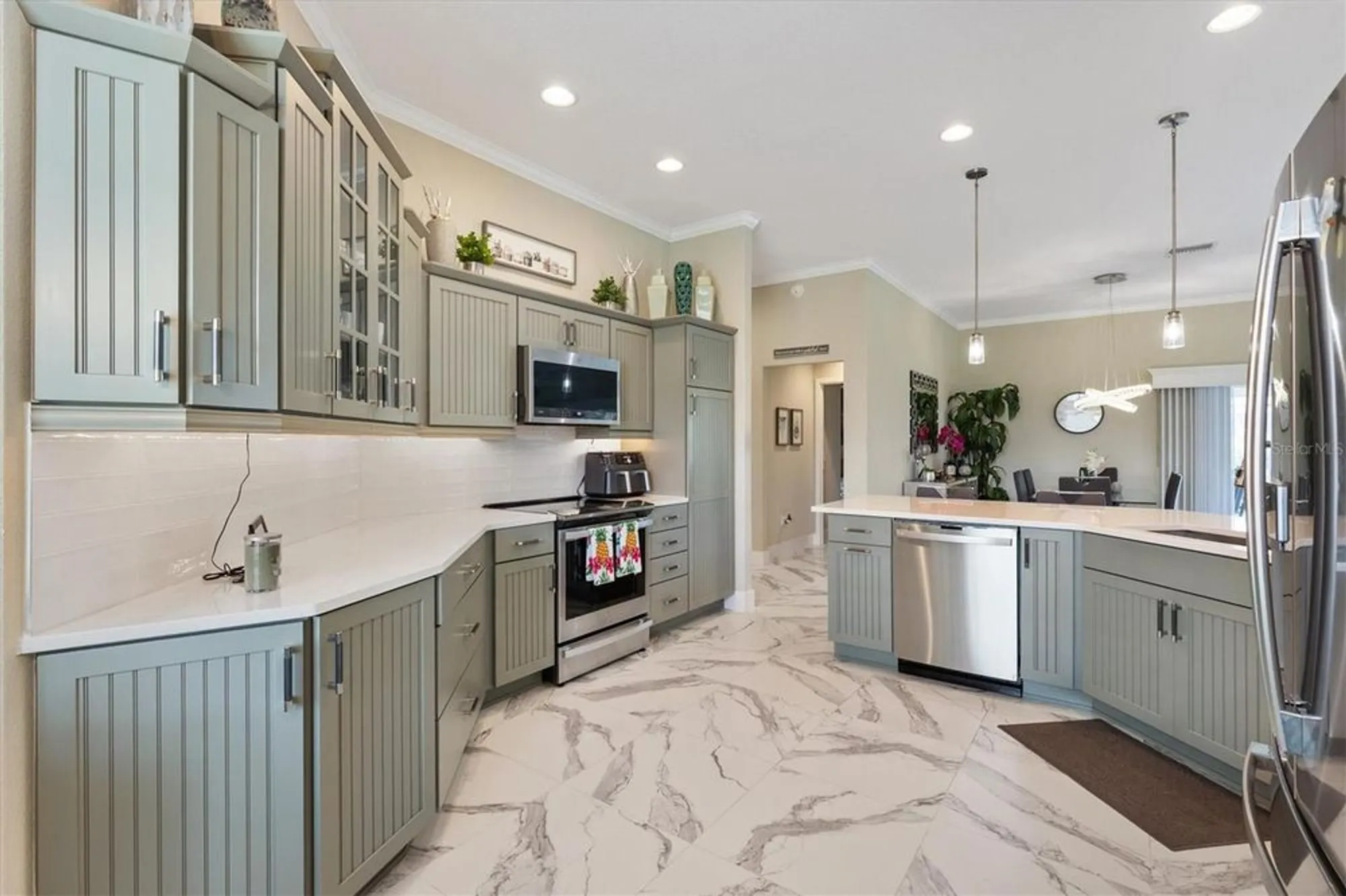 Property Slideshow image 11 of 42 | 987 frederick ter, The Villages, FL, 32163