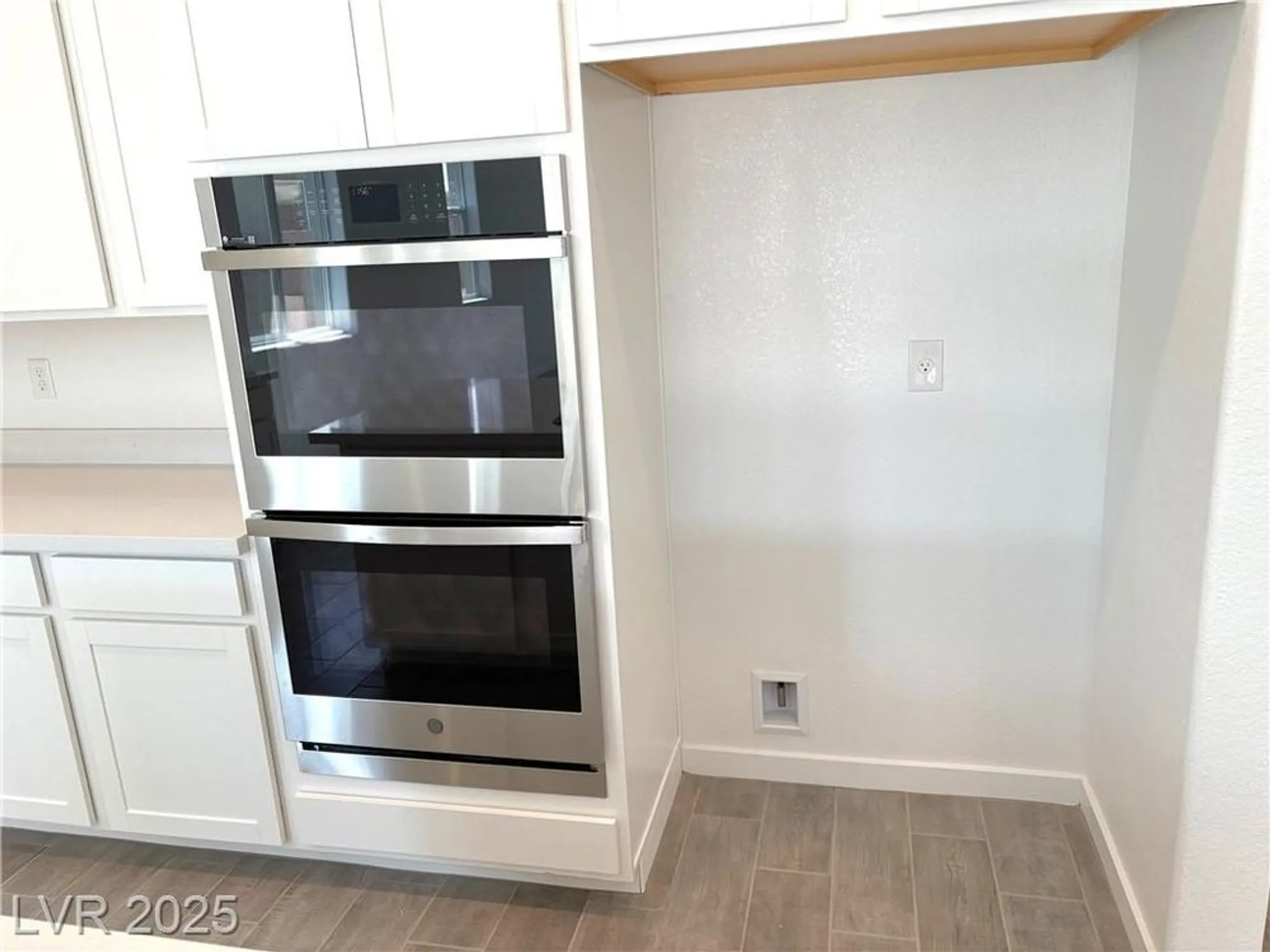 Property Slideshow image 12 of 30 | 4324 angel falls ct, Pahrump, NV, 89061