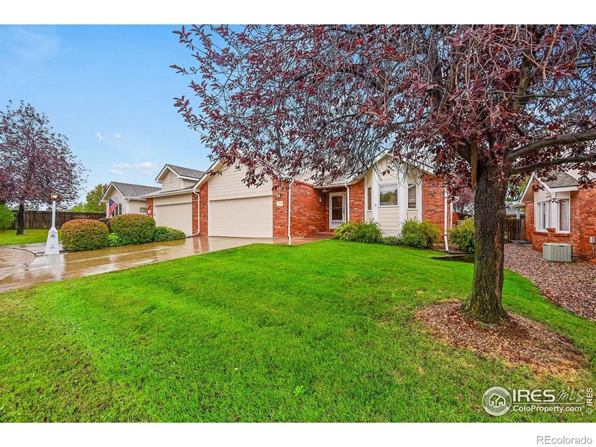 Property Slideshow image 2 of 17 | 1626 tulip ct, Longmont, CO, 80501