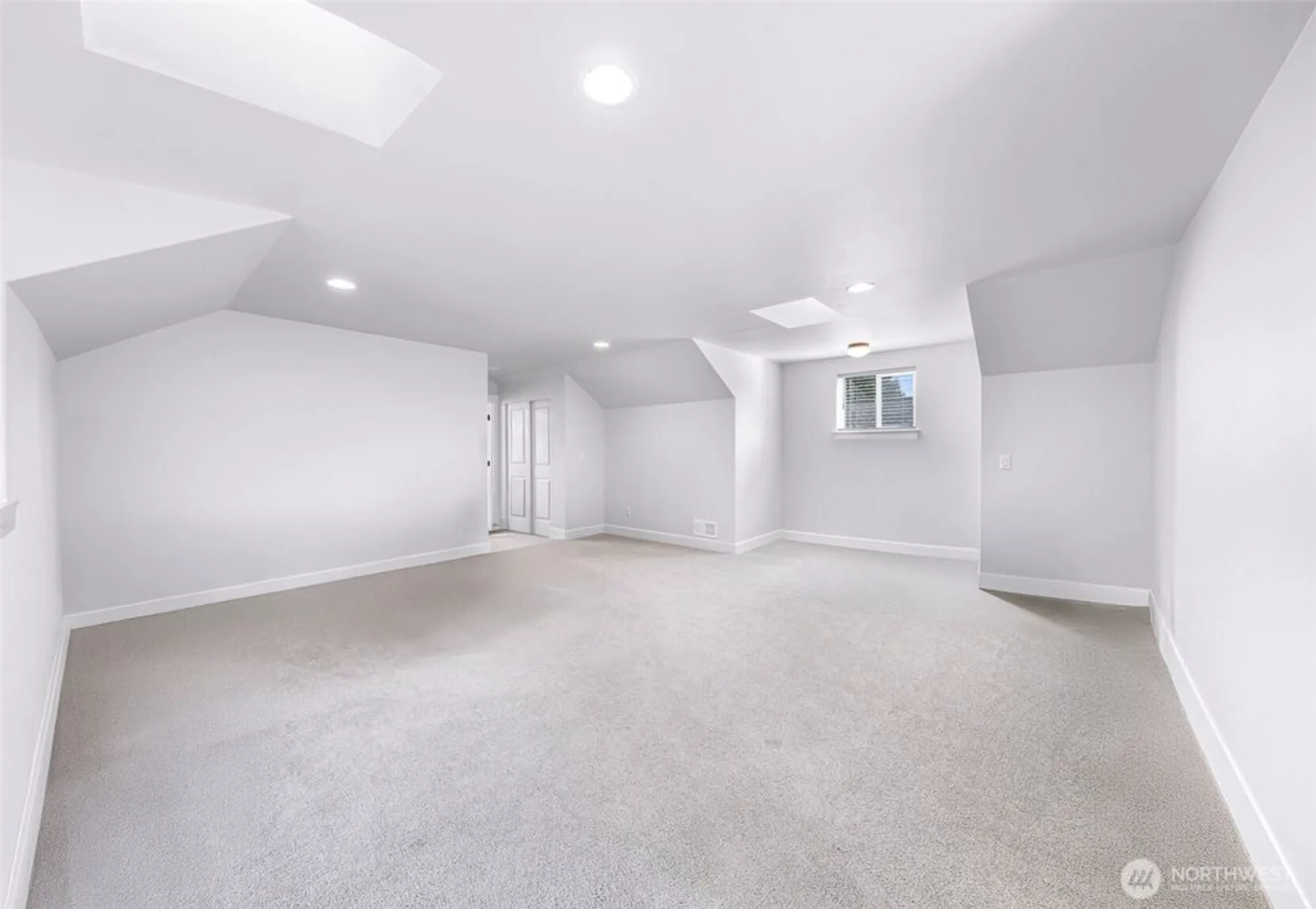 Property Slideshow image 23 of 32 | 1396 woods point loop, Ferndale, WA, 98248