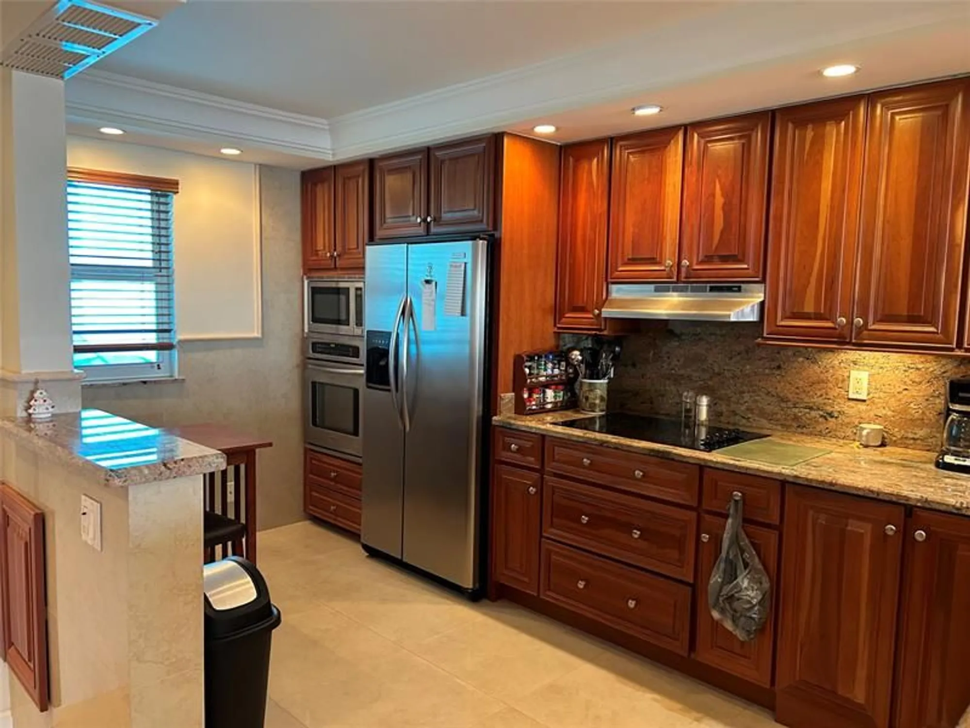 Property Slideshow image 9 of 33 | 1012 n ocean blvd 607, Pompano Beach, FL, 33062