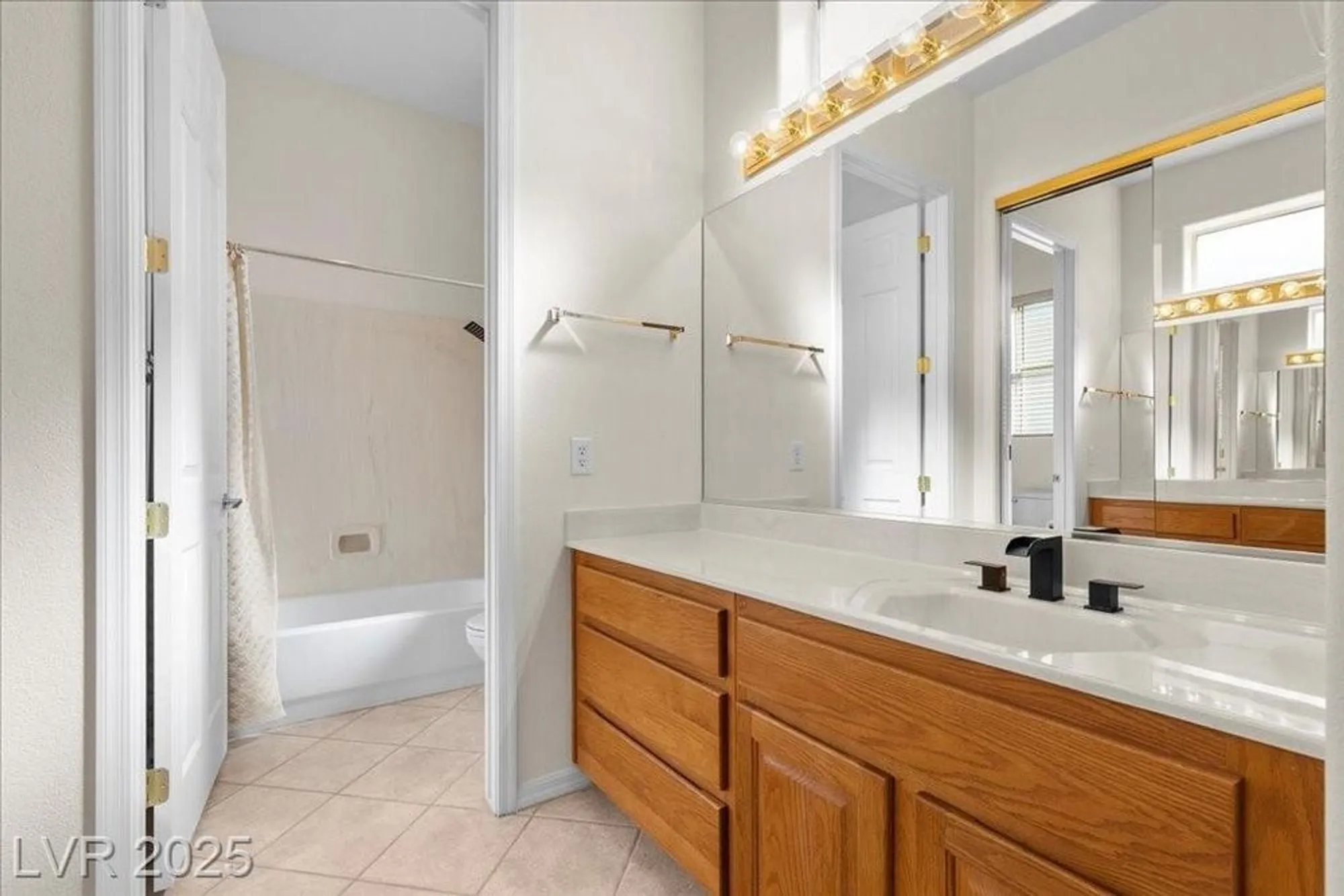 Property Slideshow image 31 of 45 | 2725 olivia heights ave, Henderson, NV, 89052
