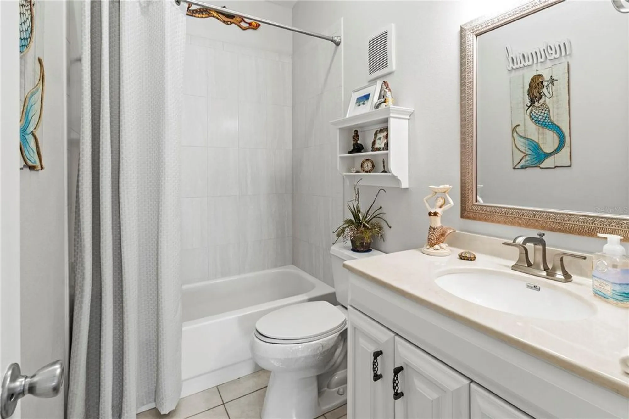 Property Slideshow image 32 of 57 | 3619 36th avenue dr, Bradenton, FL, 34205