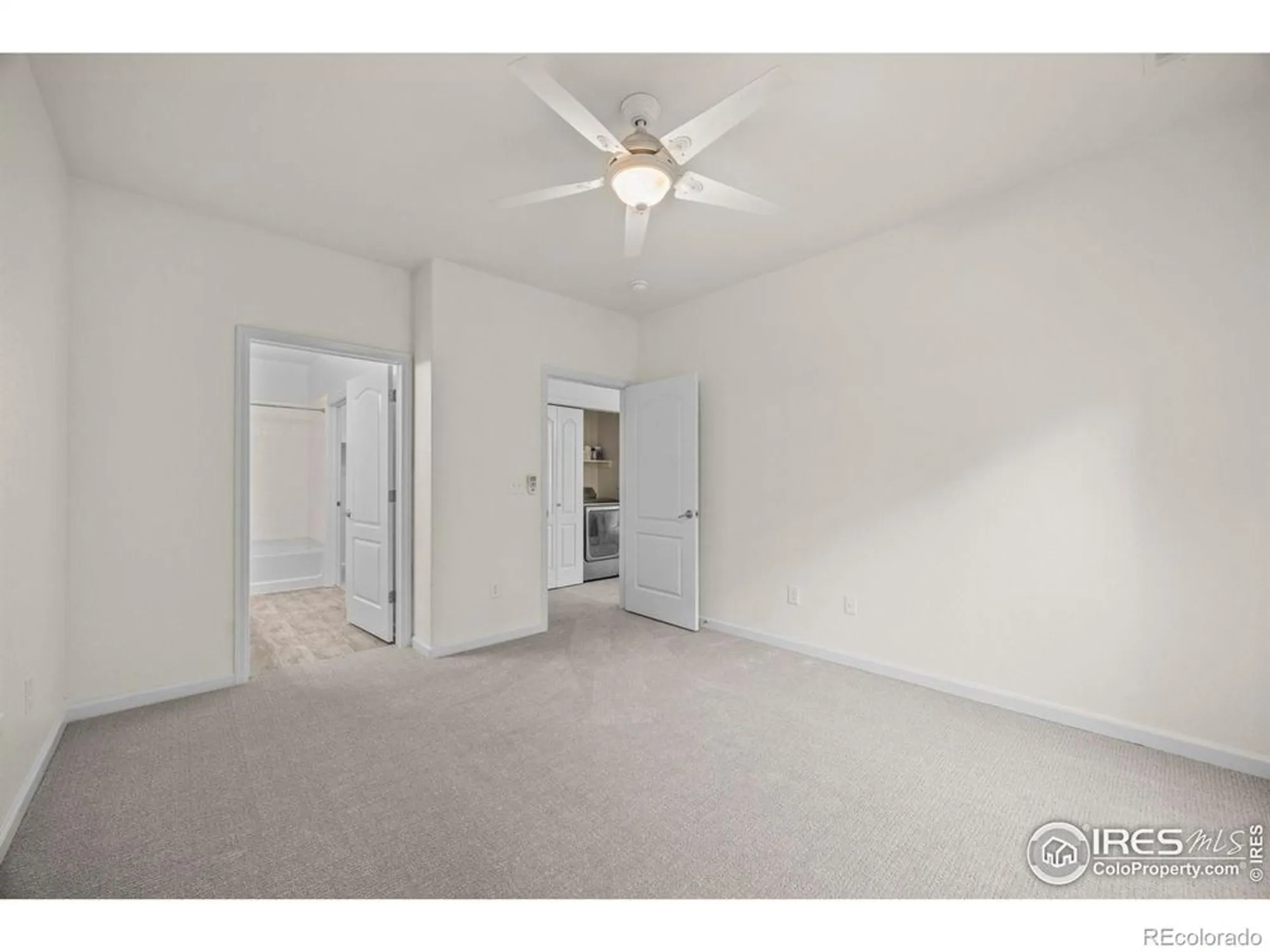 Property Slideshow image 19 of 24 | 4725 hahns peak dr 101, Loveland, CO, 80538