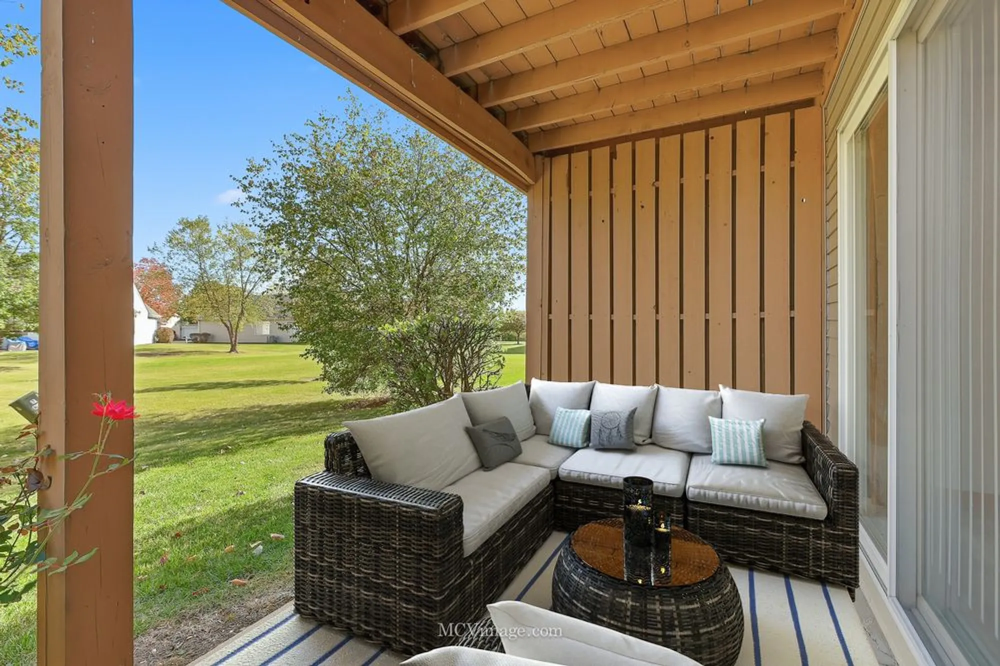 Property Slideshow image 16 of 27 | 13841 s bristlecone ln a, Plainfield, IL, 60544