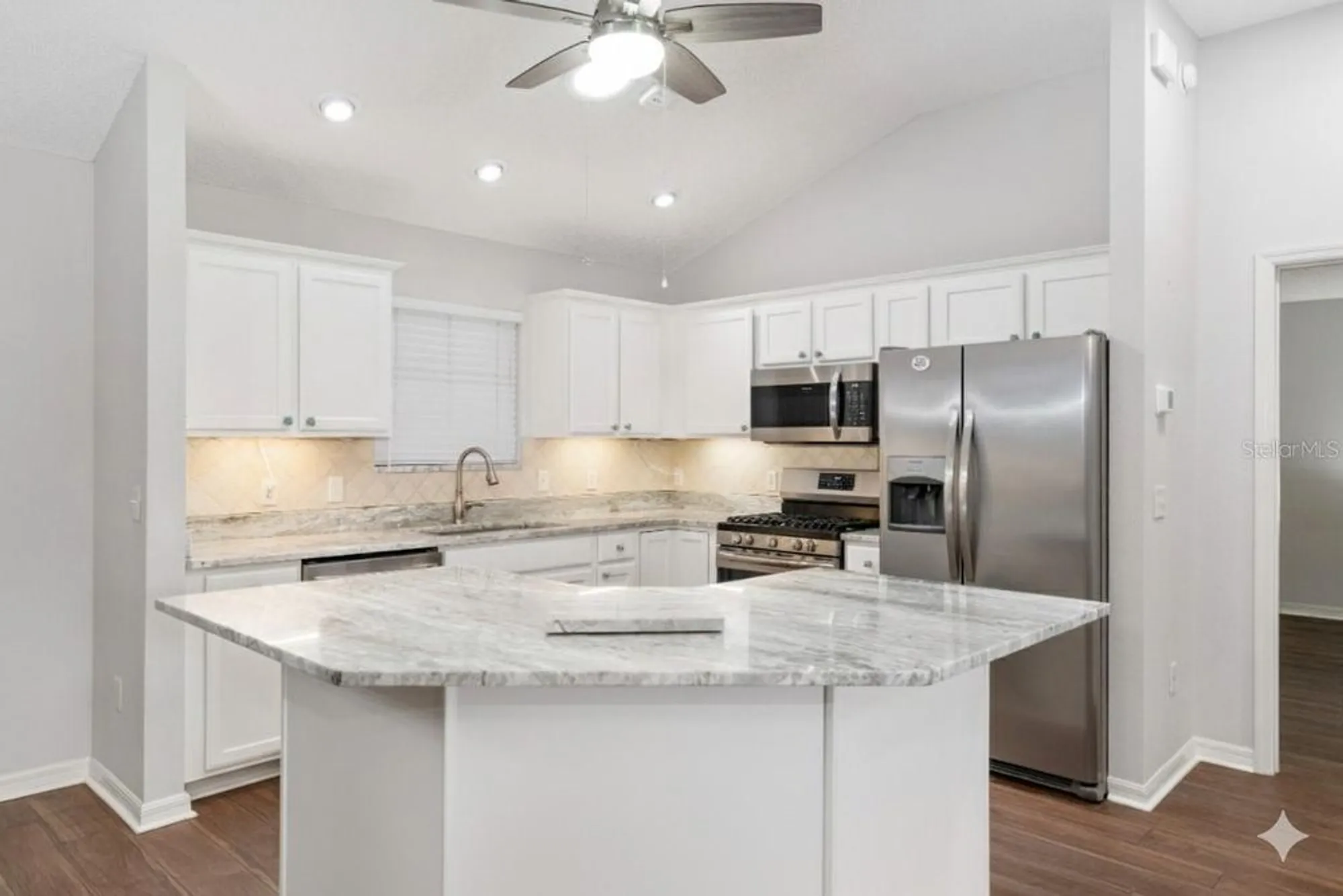 Property Slideshow image 9 of 25 | 17966 se 89th natchez ave, The Villages, FL, 32162