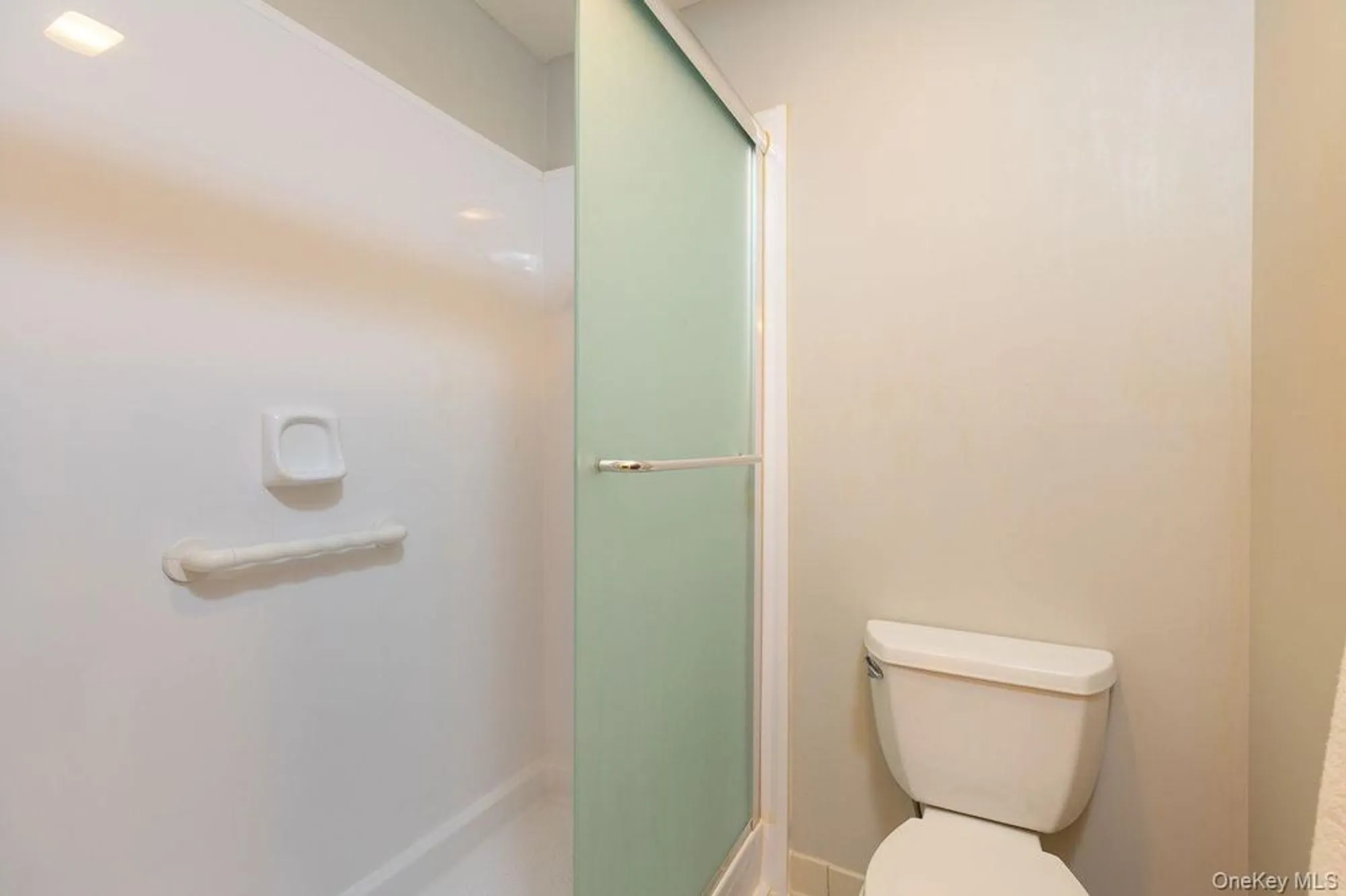 Property Slideshow image 14 of 31 | 705 cabot ct, Saint James, NY, 11780