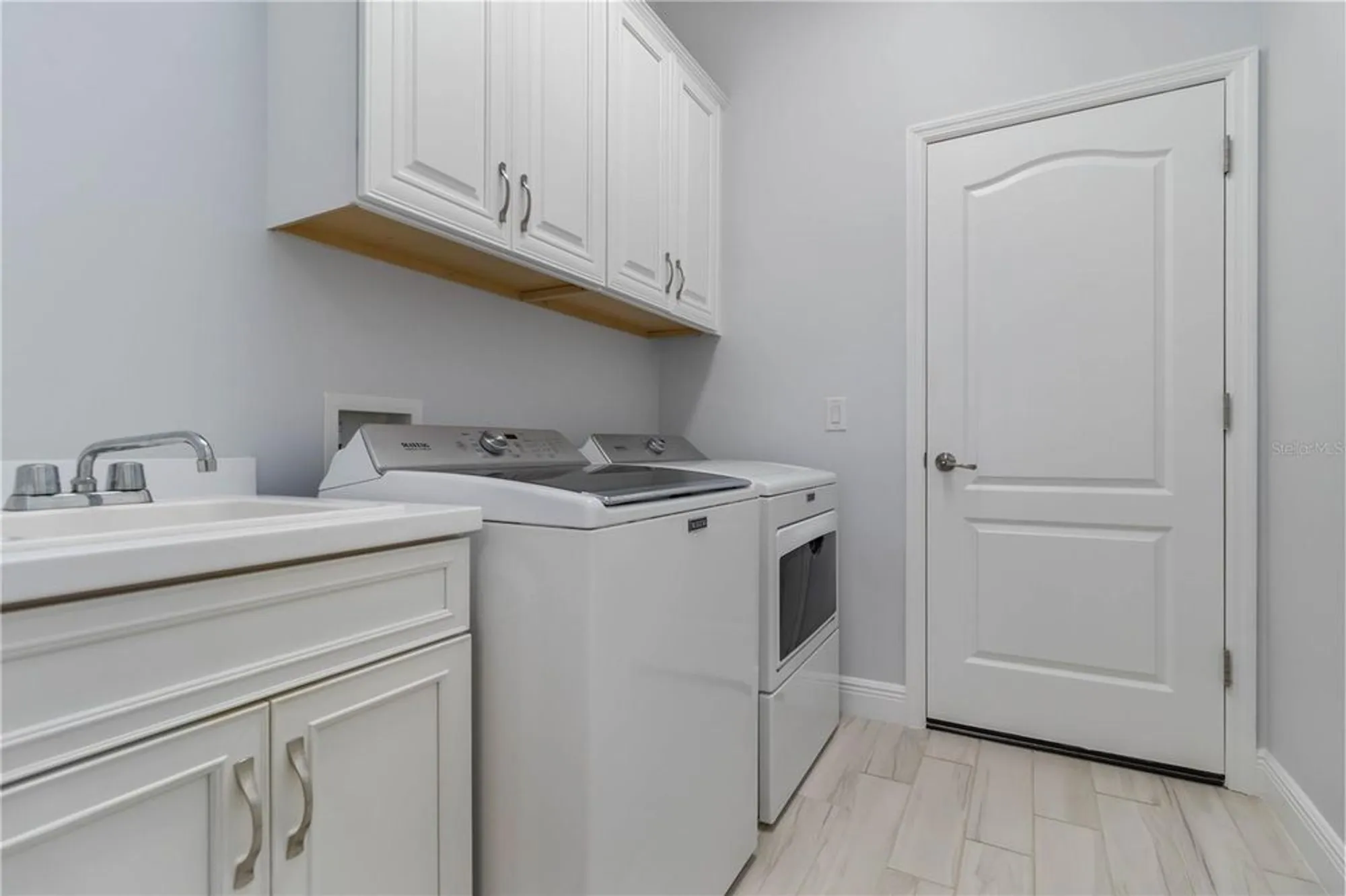 Property Slideshow image 35 of 62 | 26890 weiskopf dr, Englewood, FL, 34223