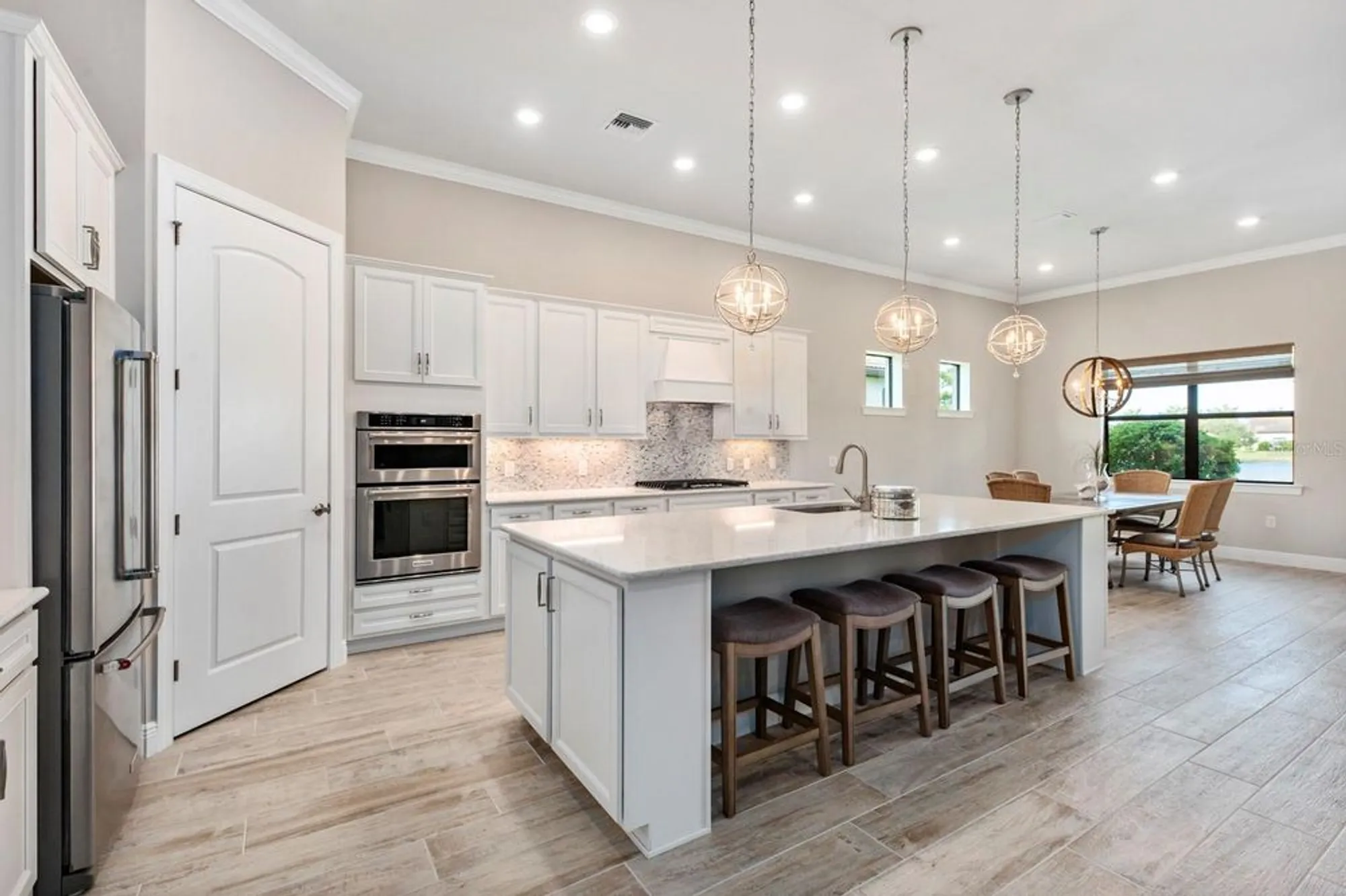 Property Slideshow image 13 of 61 | 5610 rain lily ct, Sarasota, FL, 34238