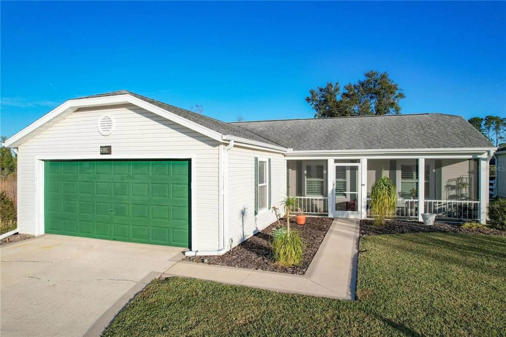 Property Slideshow image 6 of 53 | 25339 hibiscus st, Leesburg, FL, 34748