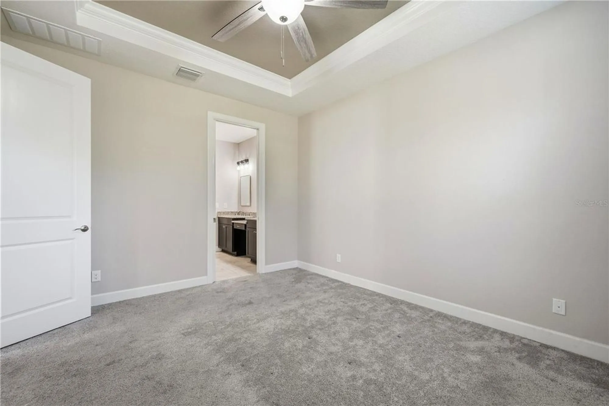 Property Slideshow image 23 of 70 | 20112 sorano hill pl, Tampa, FL, 33647