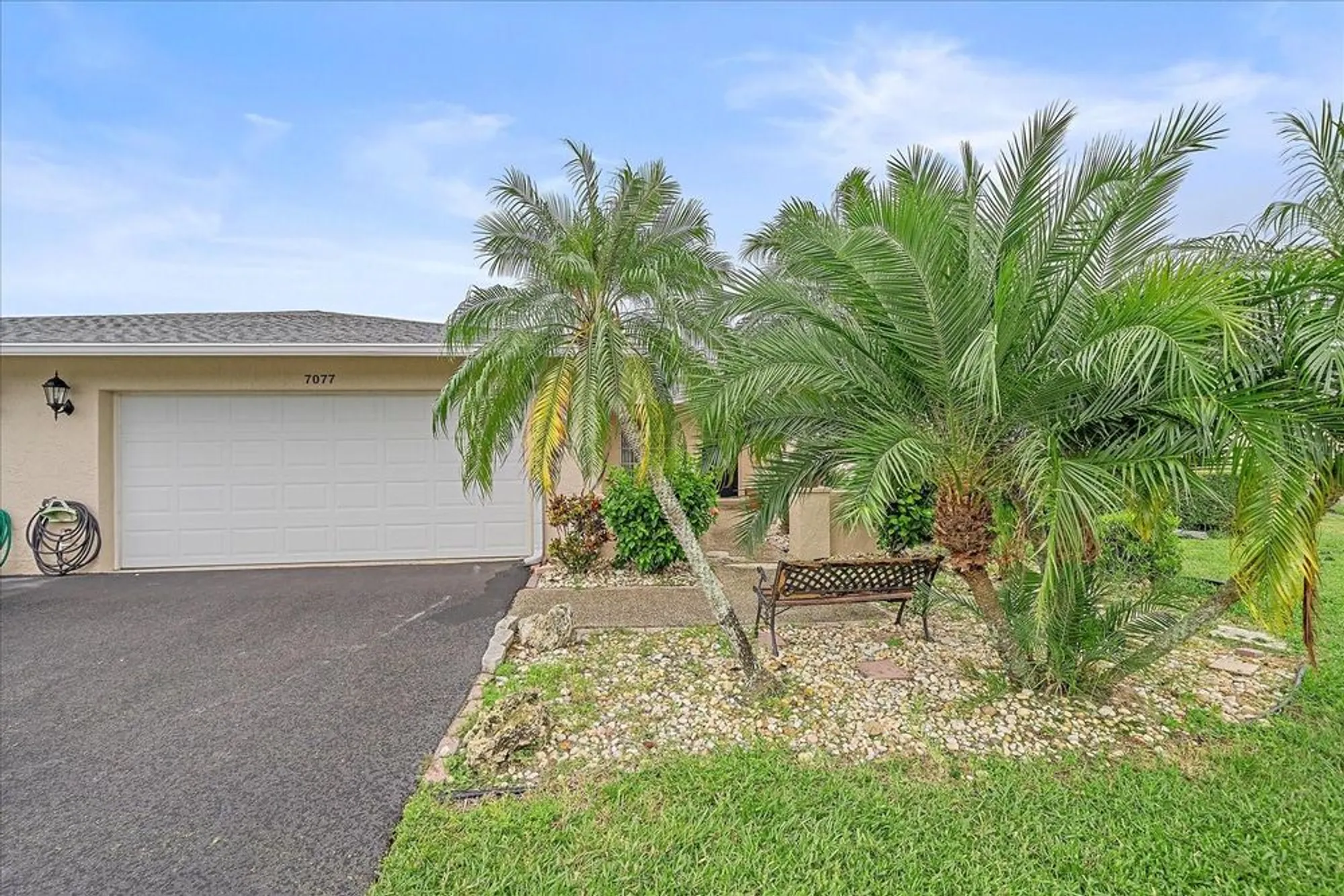 Property Slideshow image 2 of 36 | 7077 w country club dr, Sarasota, FL, 34243
