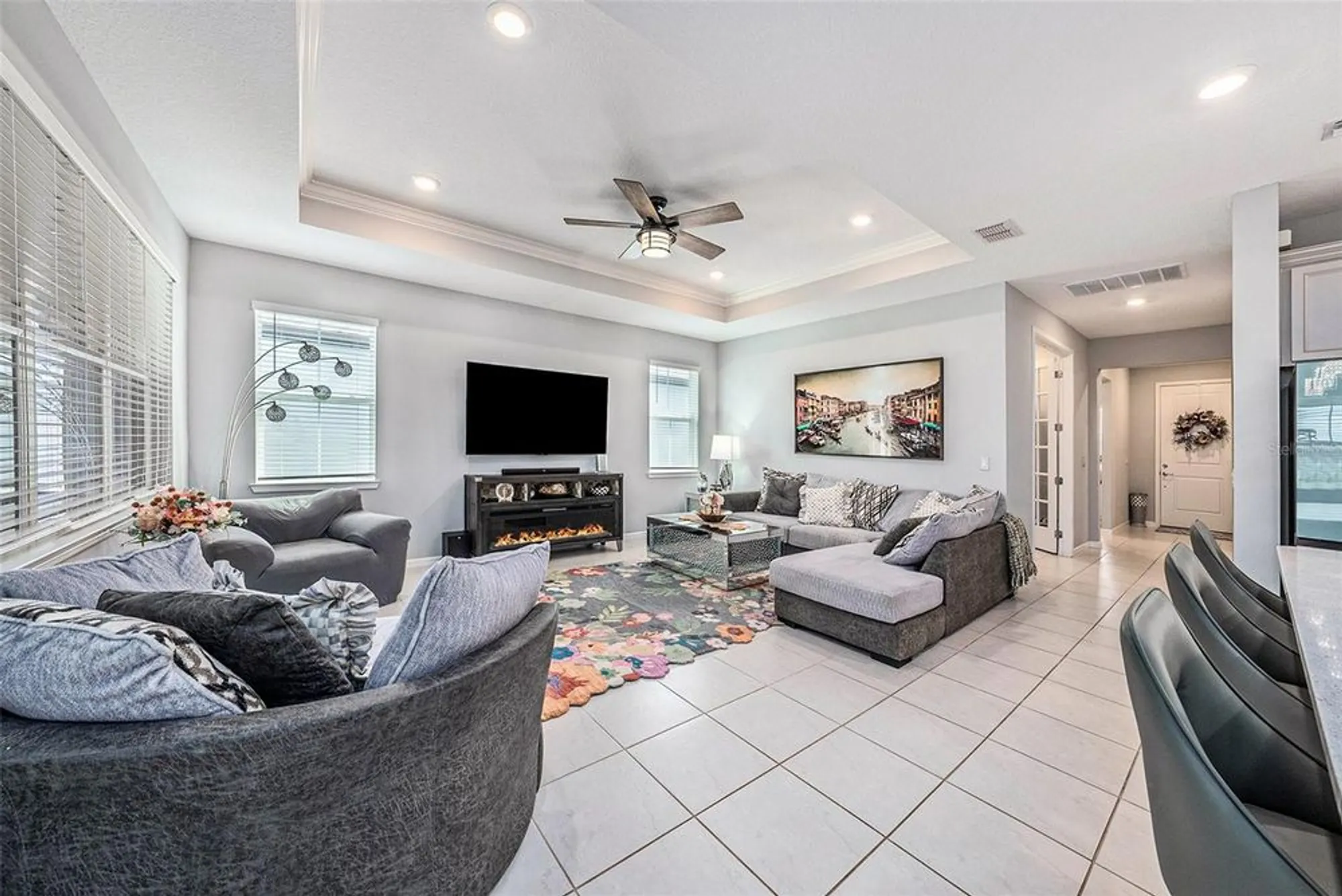 Property Slideshow image 7 of 30 | 19865 sea glass cir, Land O Lakes, FL, 34638