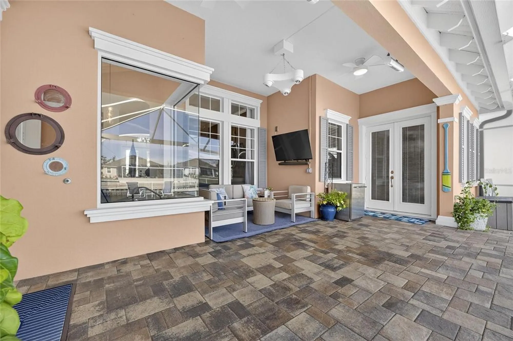 Property Slideshow image 71 of 99 | 719 islebay dr, Apollo Beach, FL, 33572