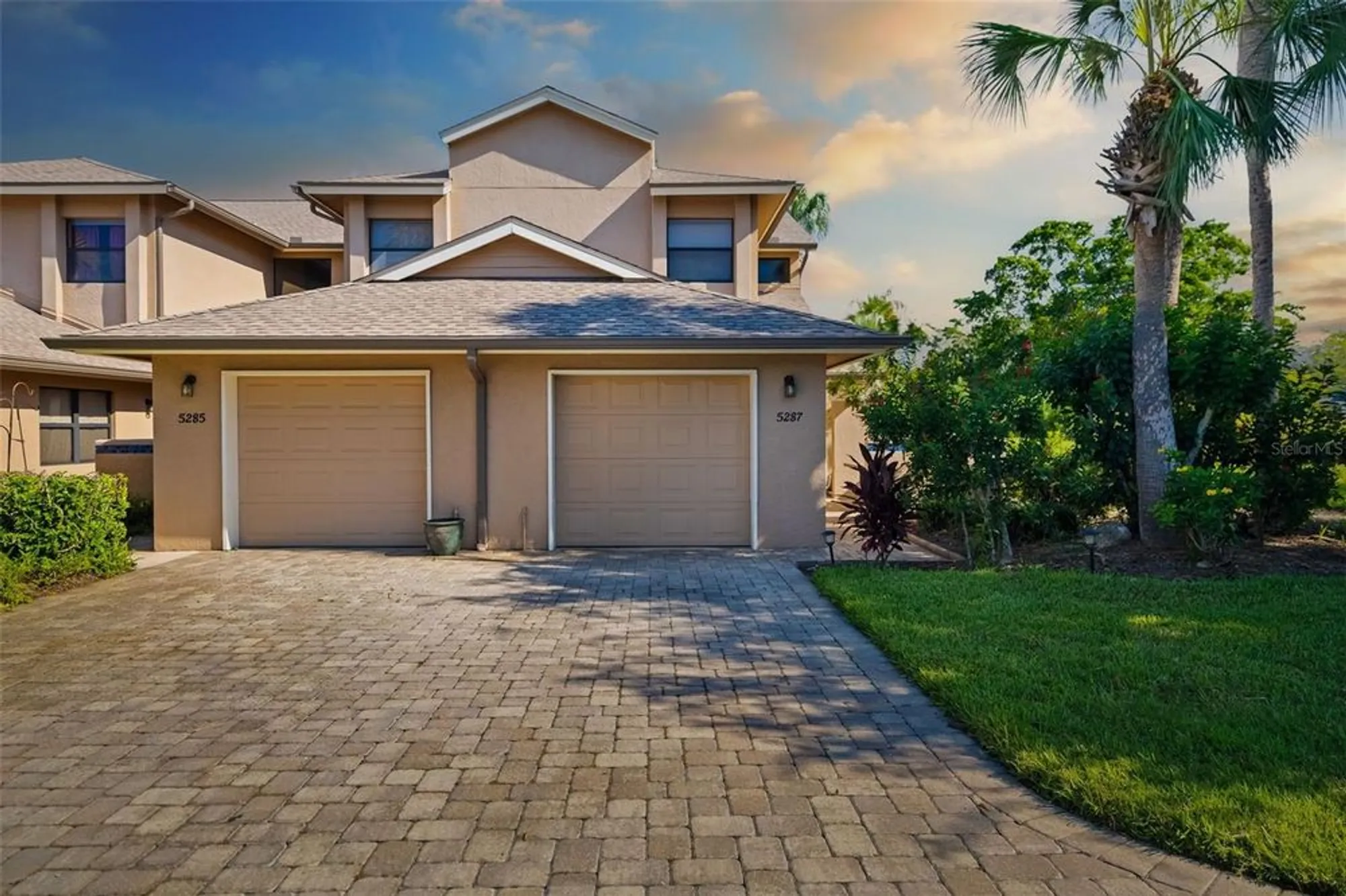 Property Slideshow image 1 of 58 | 5287 heron way 205, Sarasota, FL, 34231