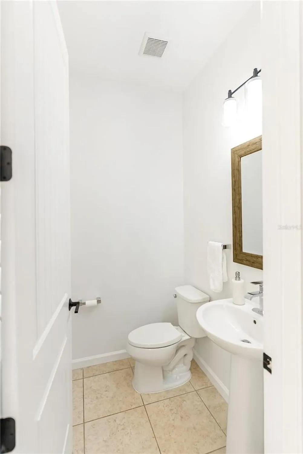 Property Slideshow image 38 of 50 | 11831 meadowgate pl, Bradenton, FL, 34211