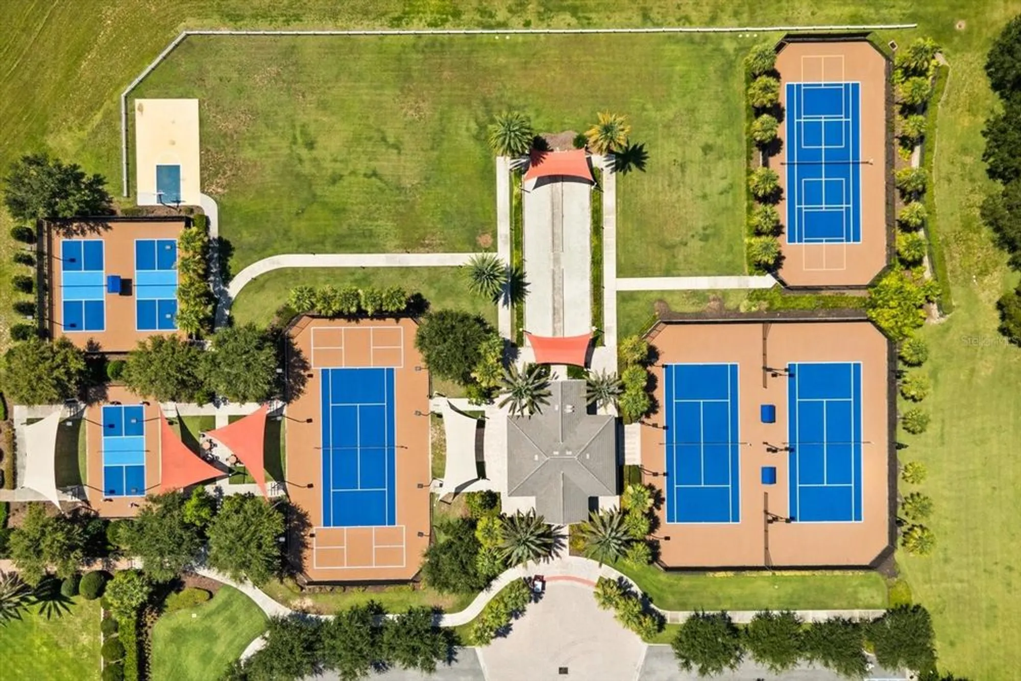 Property Slideshow image 33 of 54 | 100 silver maple rd, Groveland, FL, 34736