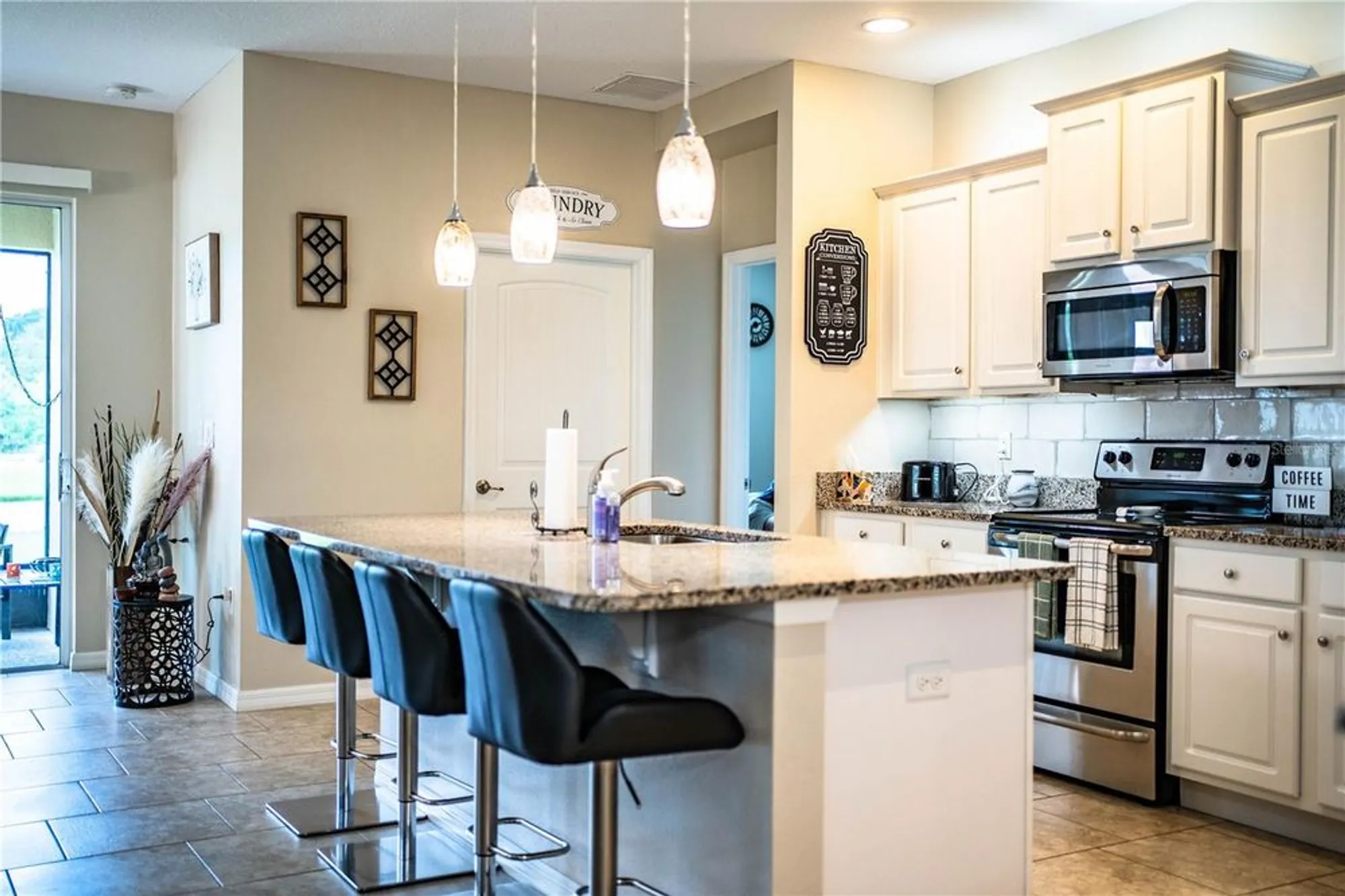 Property Slideshow image 9 of 47 | 2778 canyon crest dr, Lakeland, FL, 33811