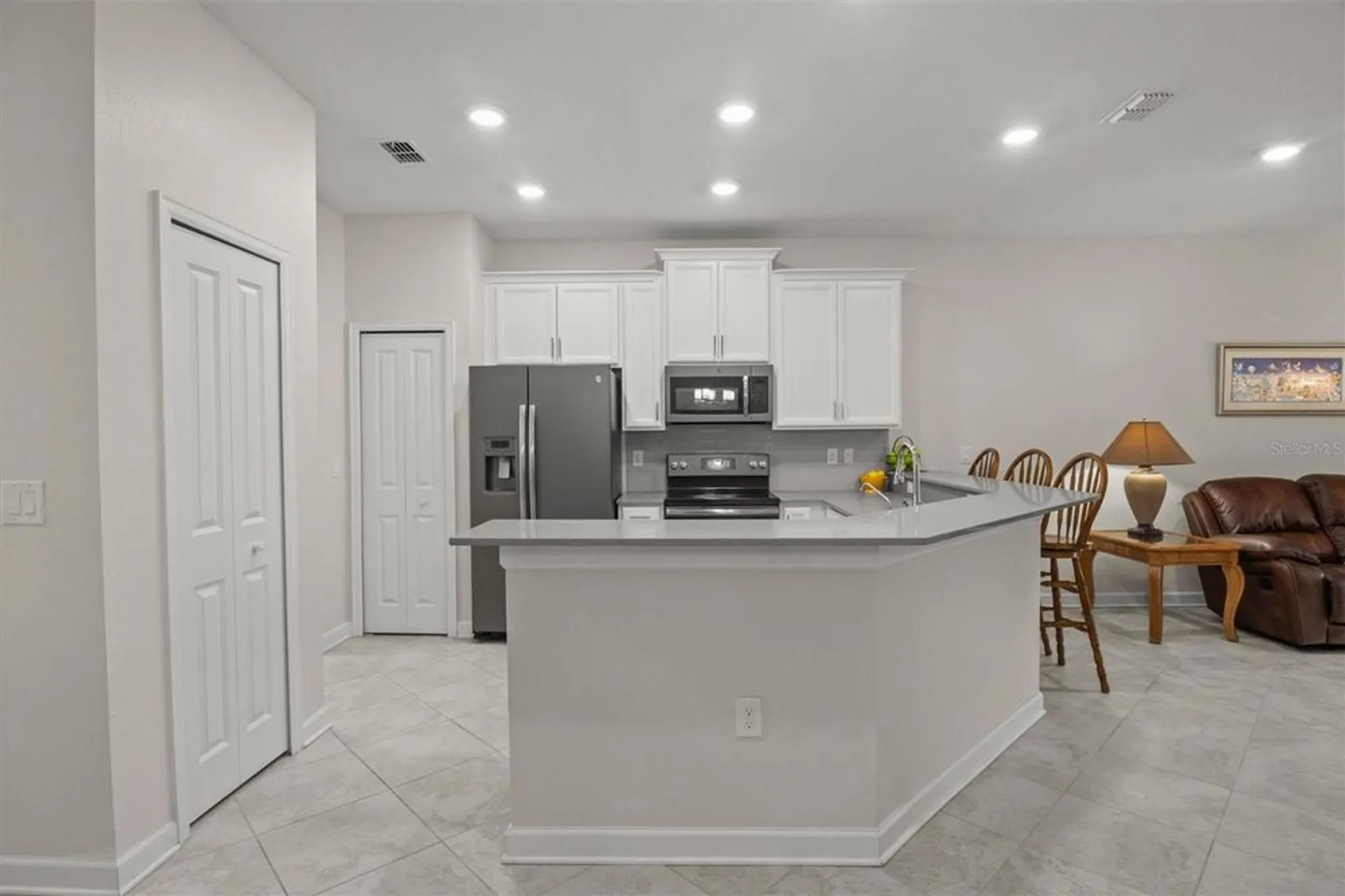 Property Slideshow image 6 of 34 | 2853 attwater loop, Winter Haven, FL, 33884