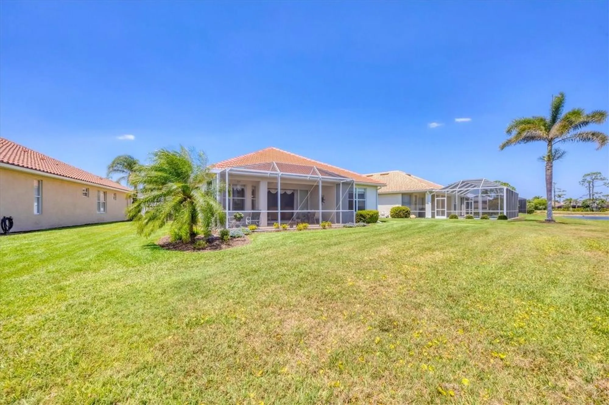 Property Slideshow image 32 of 66 | 4427 blue heron cir, North Port, FL, 34287