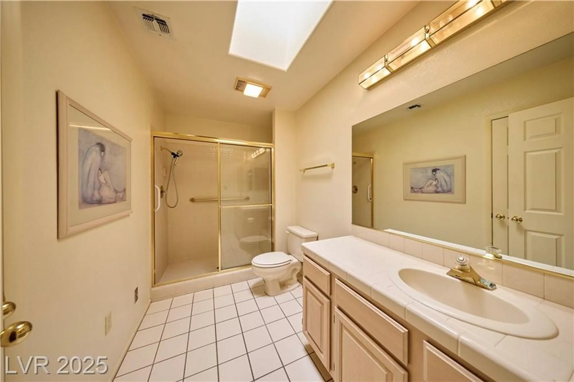 Property Slideshow image 8 of 17 | 2851 s valley view blvd 1199, Las Vegas, NV, 89102