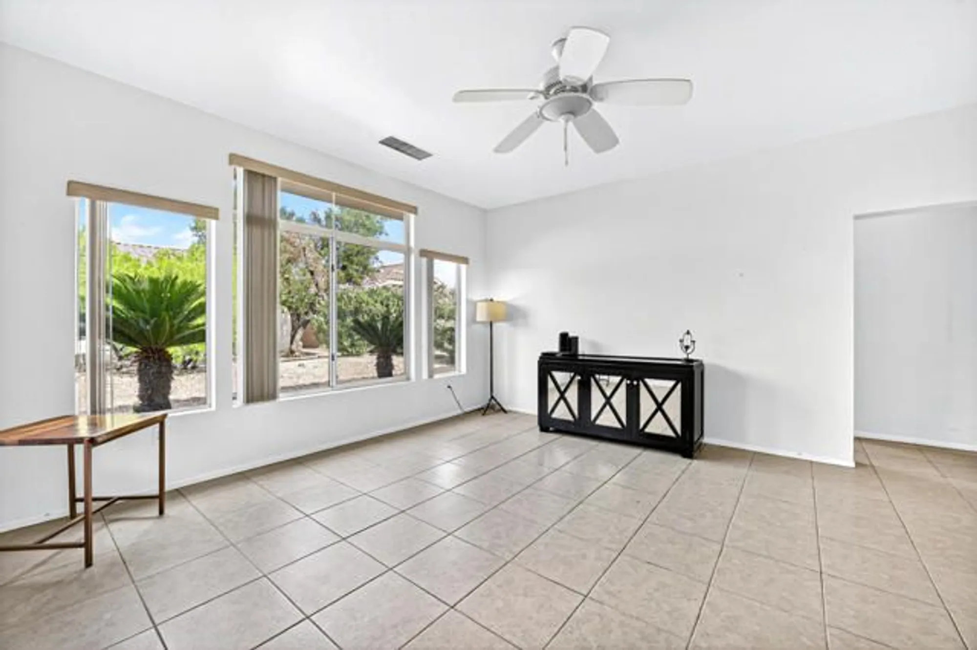 Property Slideshow image 10 of 40 | 78350 prairie flower dr, Palm Desert, CA, 92211