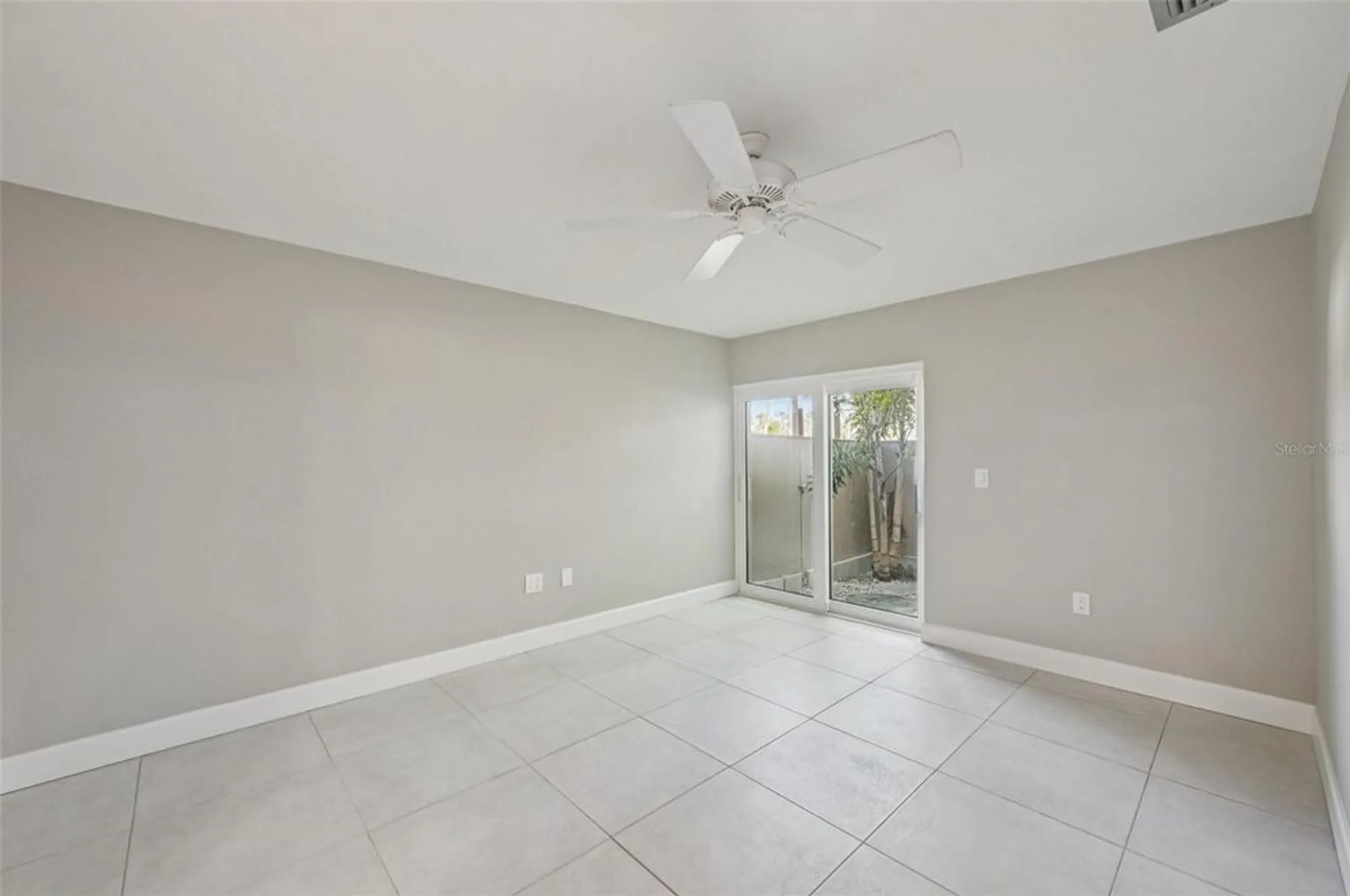 Property Slideshow image 11 of 35 | 113 whispering sands dr v-47, Sarasota, FL, 34242
