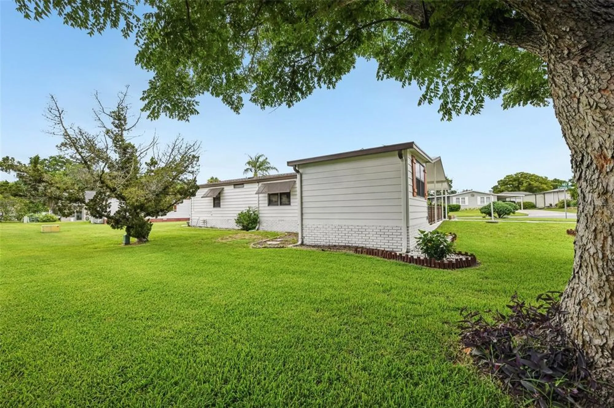 Property Slideshow image 39 of 58 | 1802 petunia ln, The Villages, FL, 32159