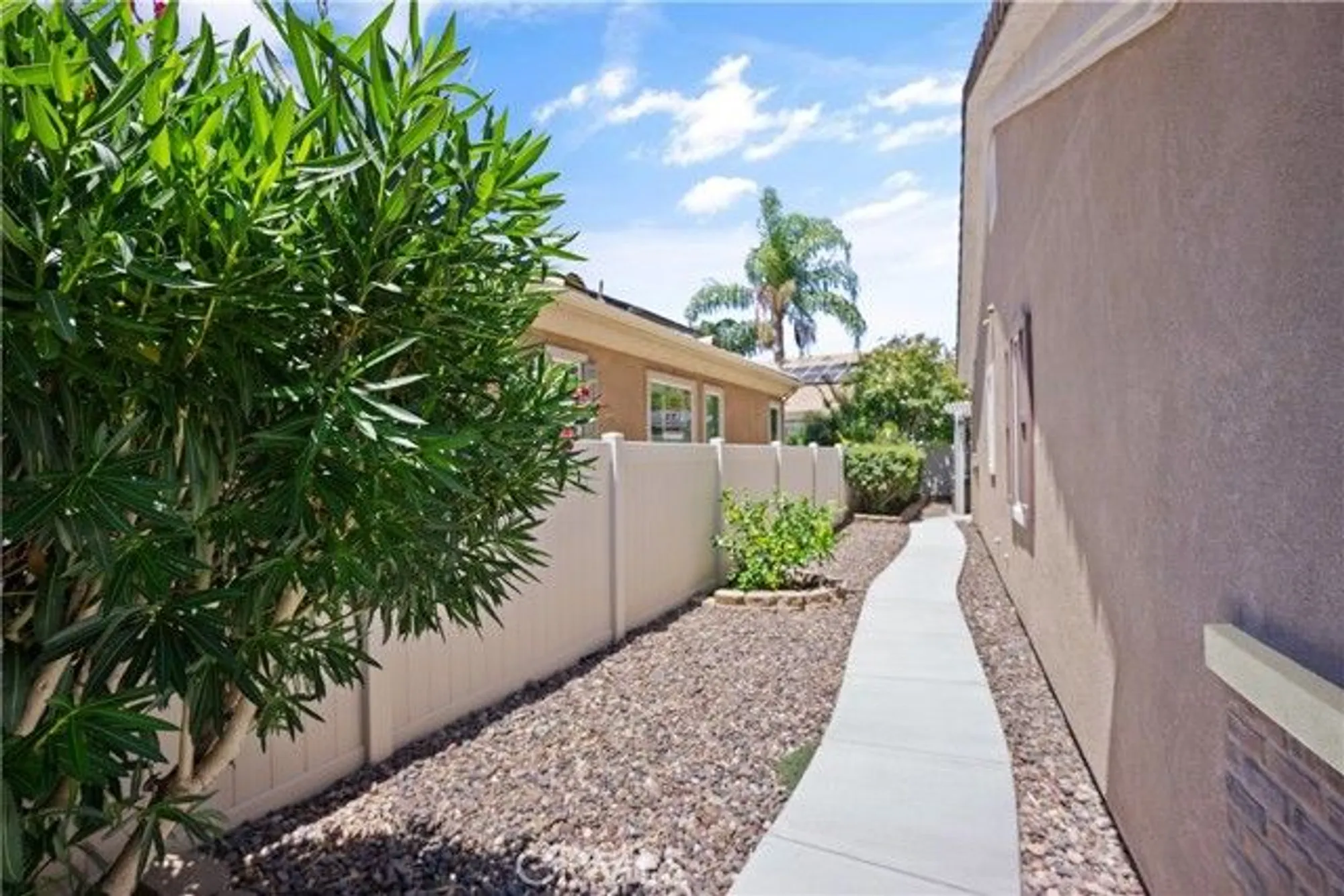 Property Slideshow image 11 of 59 | 5658 paseo famosa, Hemet, CA, 92545