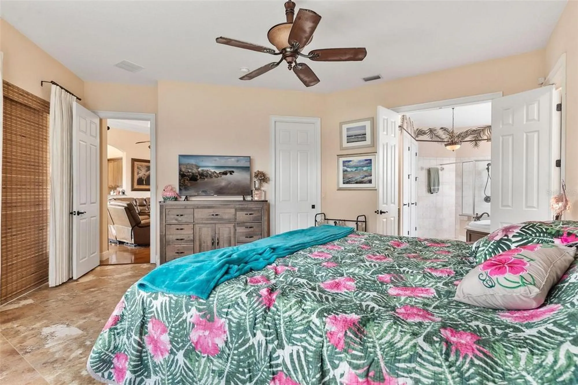 Property Slideshow image 21 of 47 | 38800 harborwoods pl, Lady Lake, FL, 32159