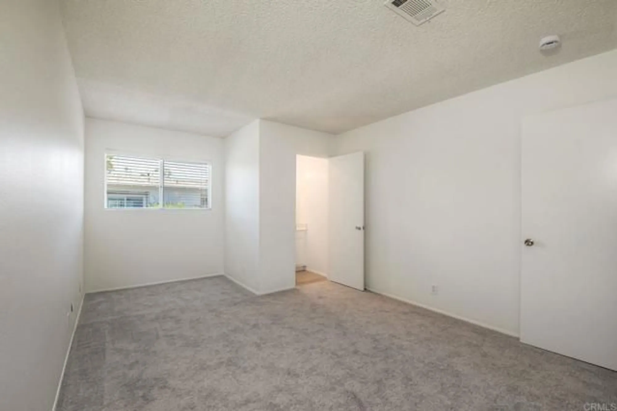 Property Slideshow image 23 of 41 | 3839 vista campana 16, Oceanside, CA, 92057
