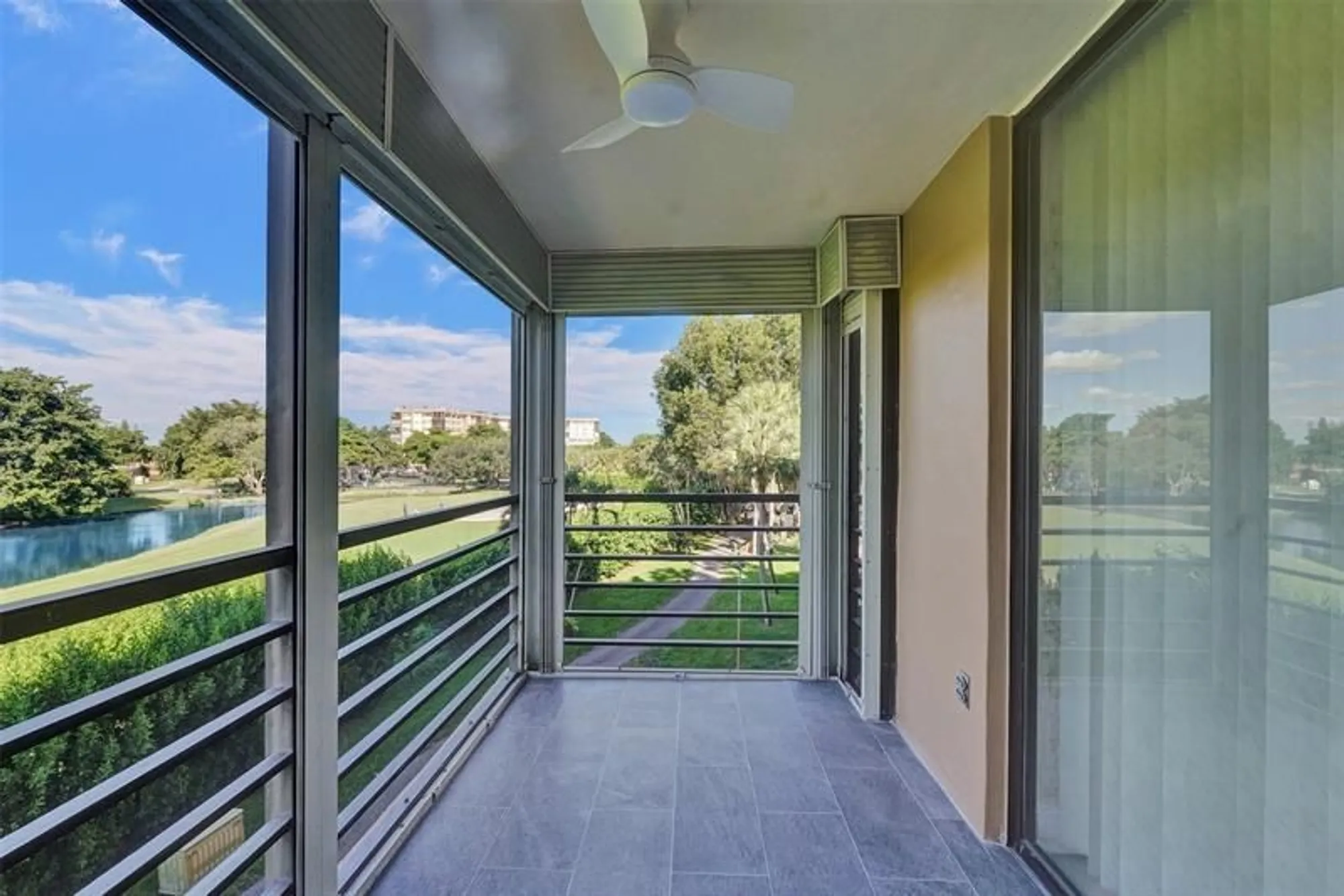 Property Slideshow image 24 of 34 | 1000 saint charles pl 305, Pembroke Pines, FL, 33026