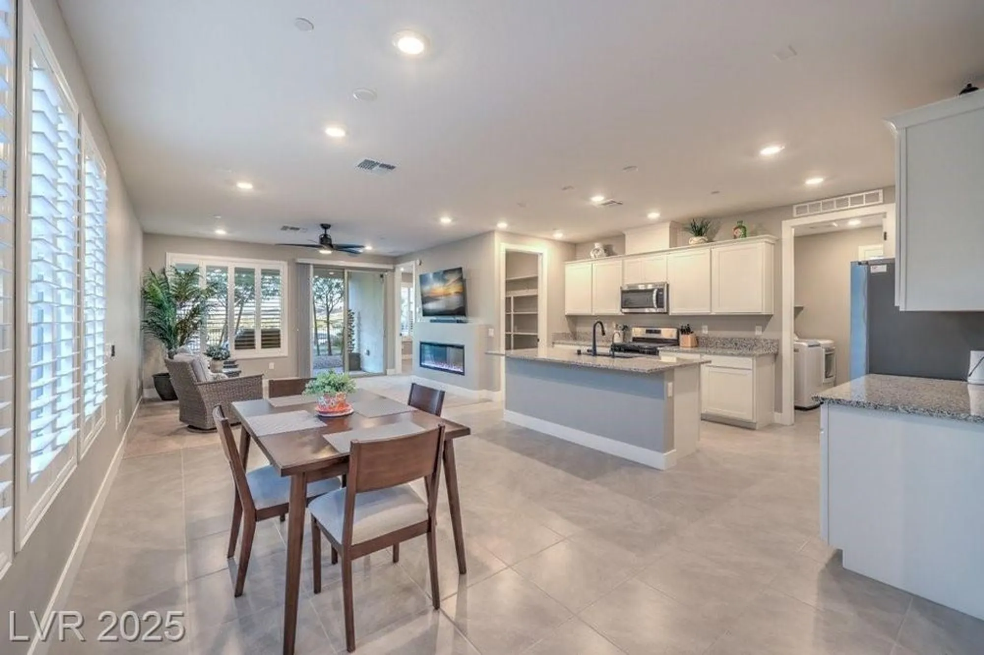 Property Slideshow image 7 of 48 | 70 lake bluff ct, Henderson, NV, 89011