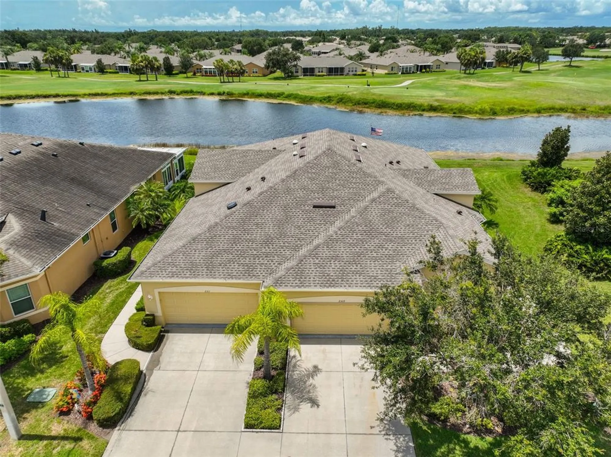 Property Slideshow image 28 of 45 | 2311 nottingham greens dr, Sun City Center, FL, 33573