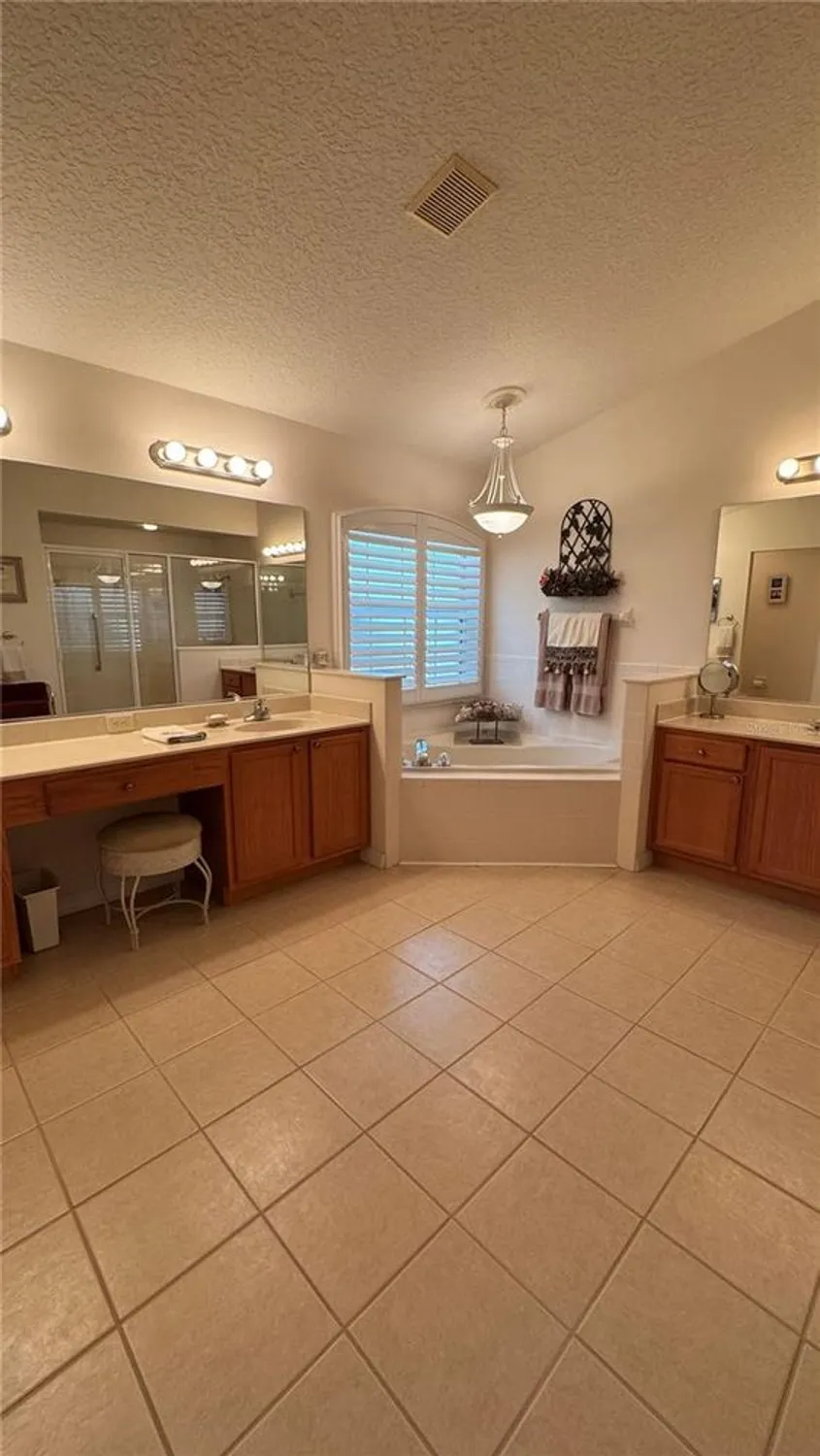 Property Slideshow image 55 of 90 | 24547 bocage way, Leesburg, FL, 34748