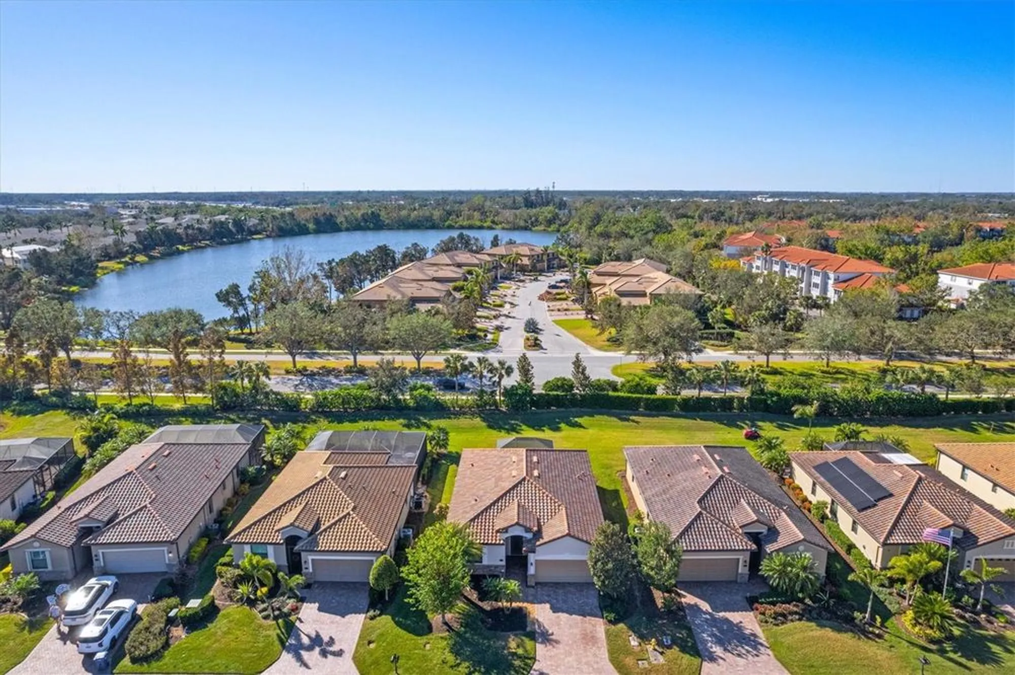 Property Slideshow image 28 of 92 | 6870 willowshire way, Bradenton, FL, 34212