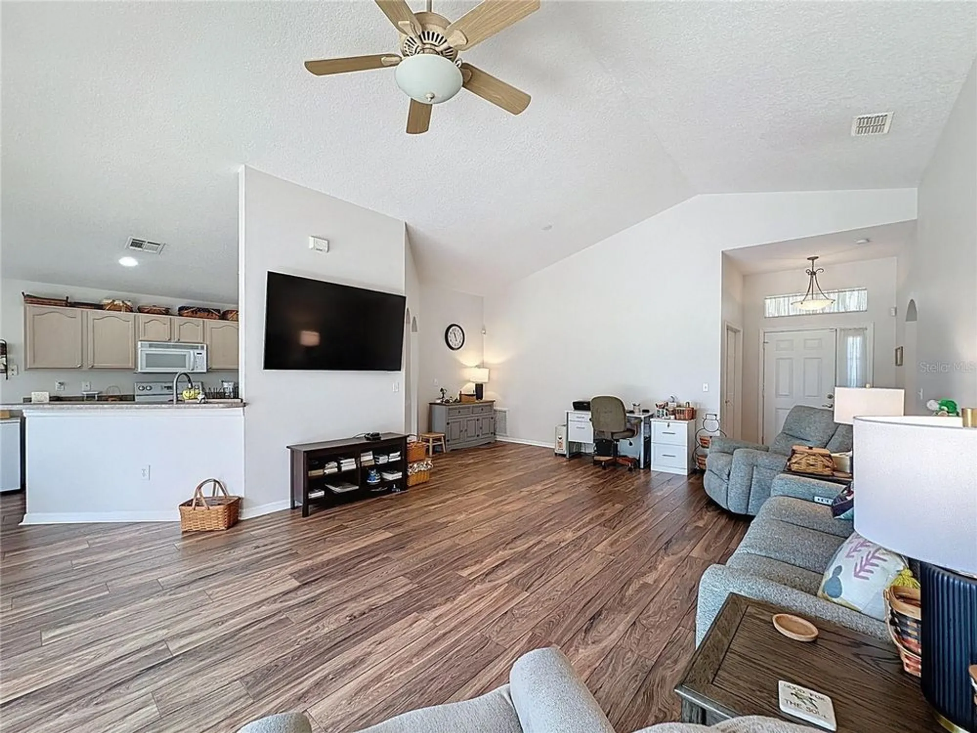 Property Slideshow image 9 of 76 | 2292 edmonton ct, Clermont, FL, 34711