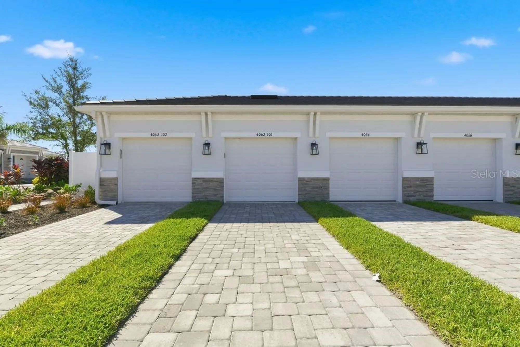 Property Slideshow image 18 of 38 | 4062 santa caterina blvd # 101, Bradenton, FL, 34211