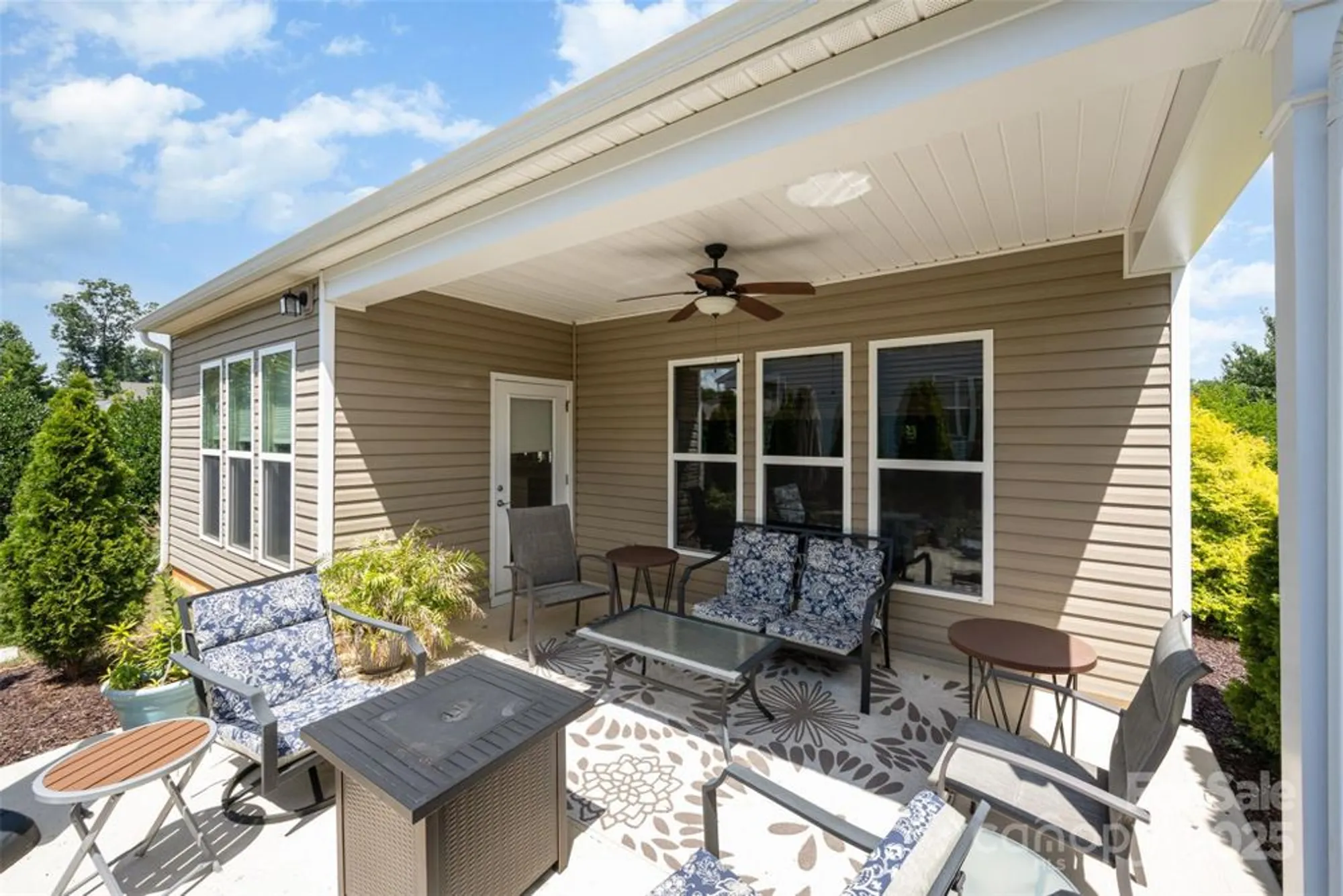 Property Slideshow image 19 of 32 | 23023 whimbrel cir, Fort Mill, SC, 29707