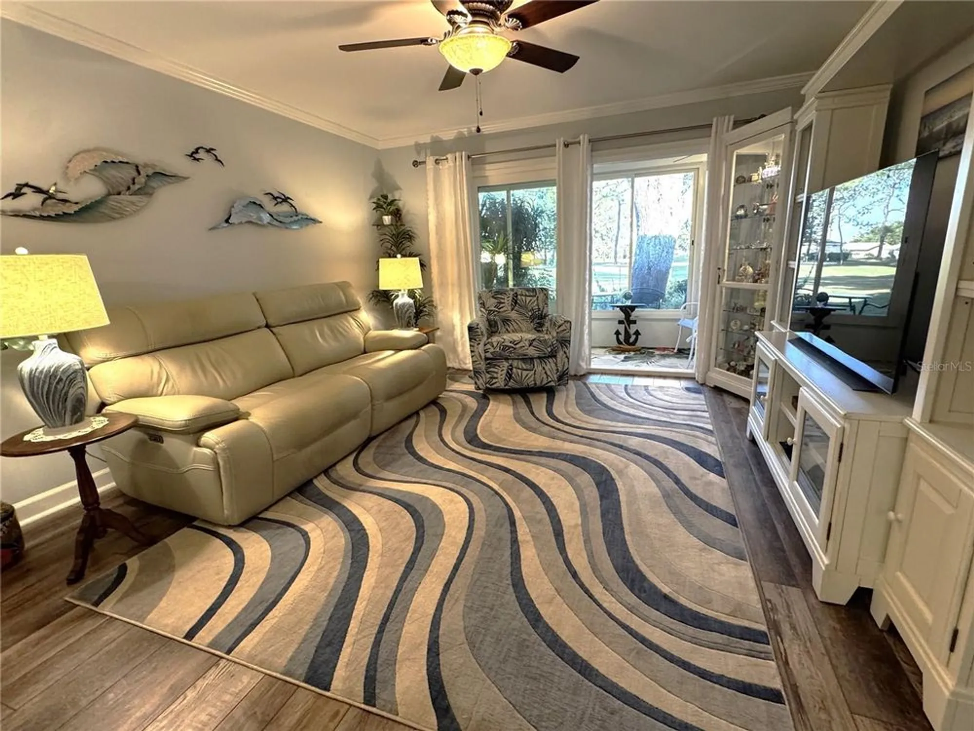 Property Slideshow image 4 of 18 | 1109 madeira dr, Palm Harbor, FL, 34684