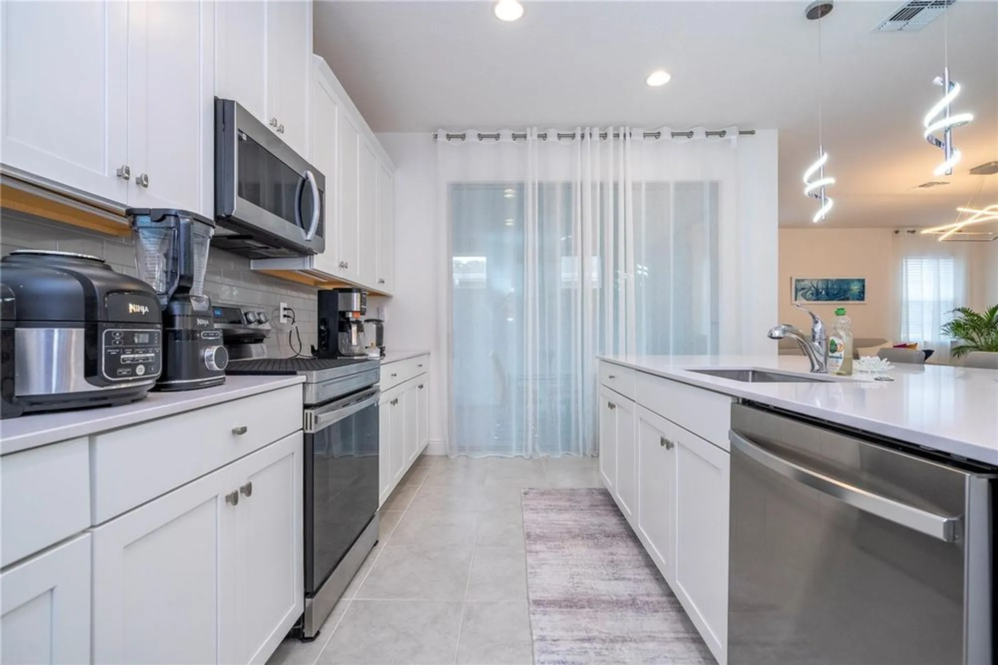 Property Slideshow image 15 of 68 | 3116 oxbow ct, Harmony, FL, 34773