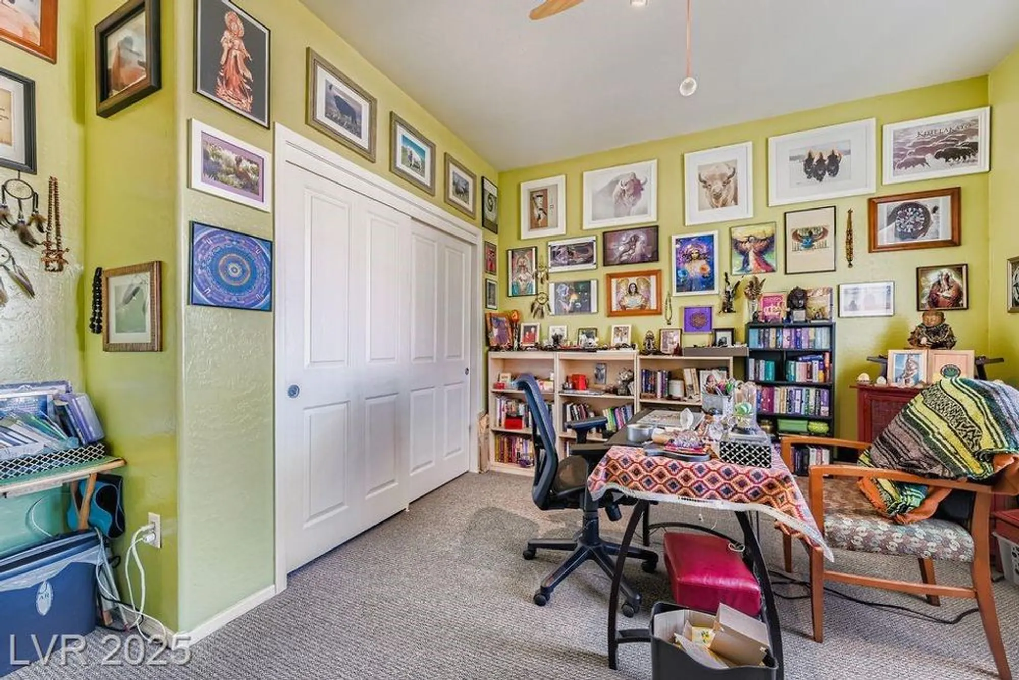 Property Slideshow image 28 of 39 | 2515 jada dr, Henderson, NV, 89044