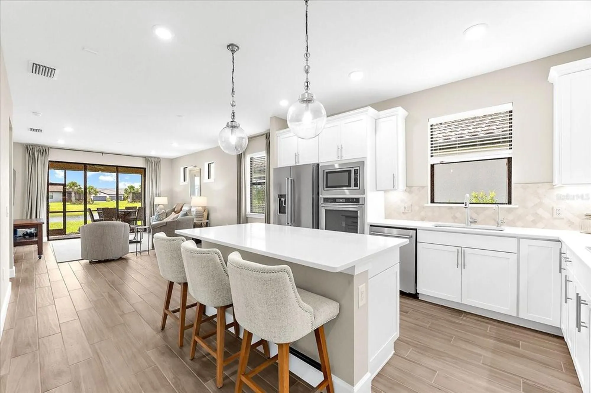 Property Slideshow image 34 of 99 | 6791 alstead cir, Bradenton, FL, 34202