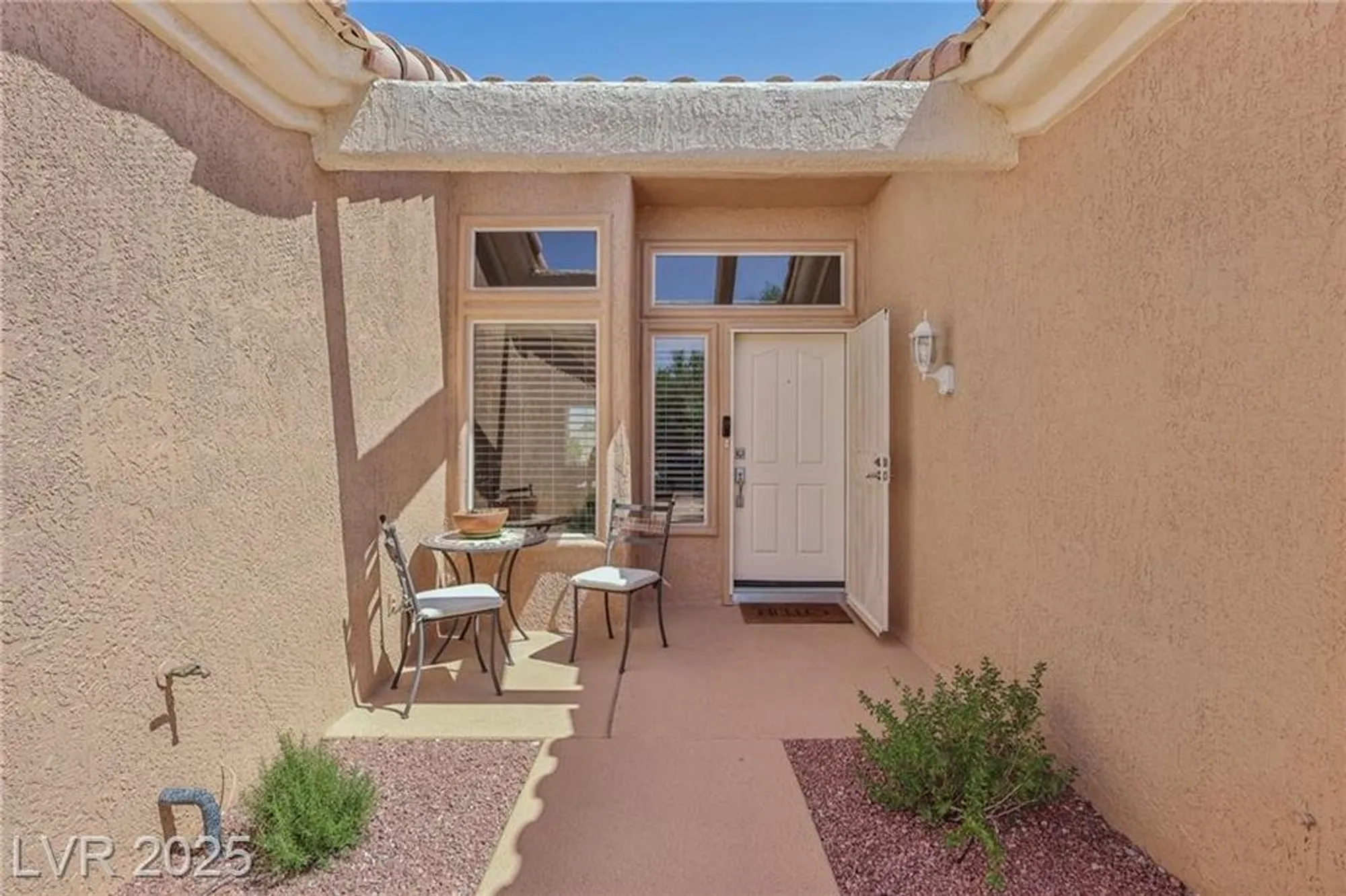 Property Slideshow image 7 of 56 | 10428 villa ridge dr, Las Vegas, NV, 89134