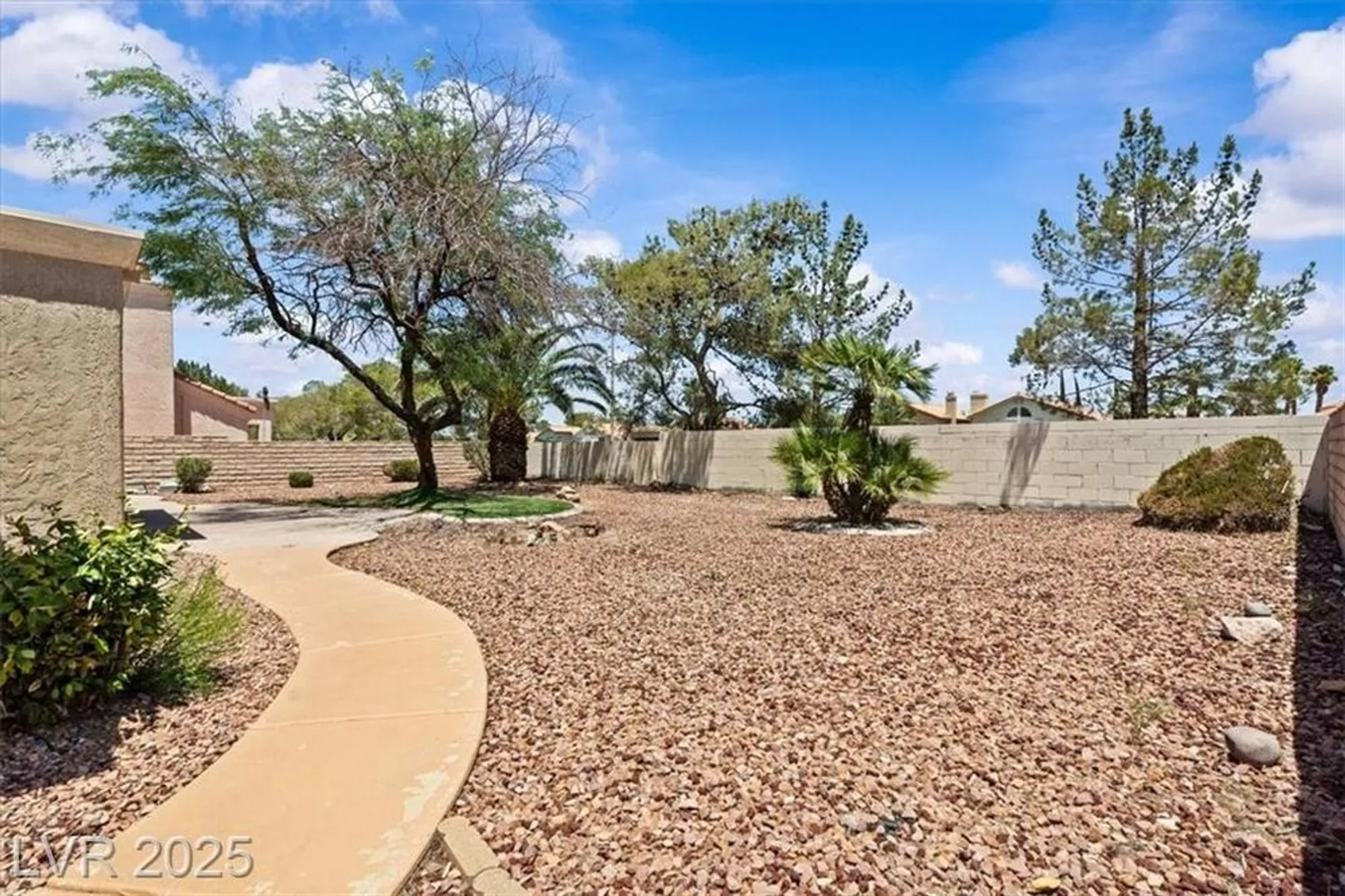 Property Slideshow image 22 of 24 | 2824 morning ridge dr, Las Vegas, NV, 89134